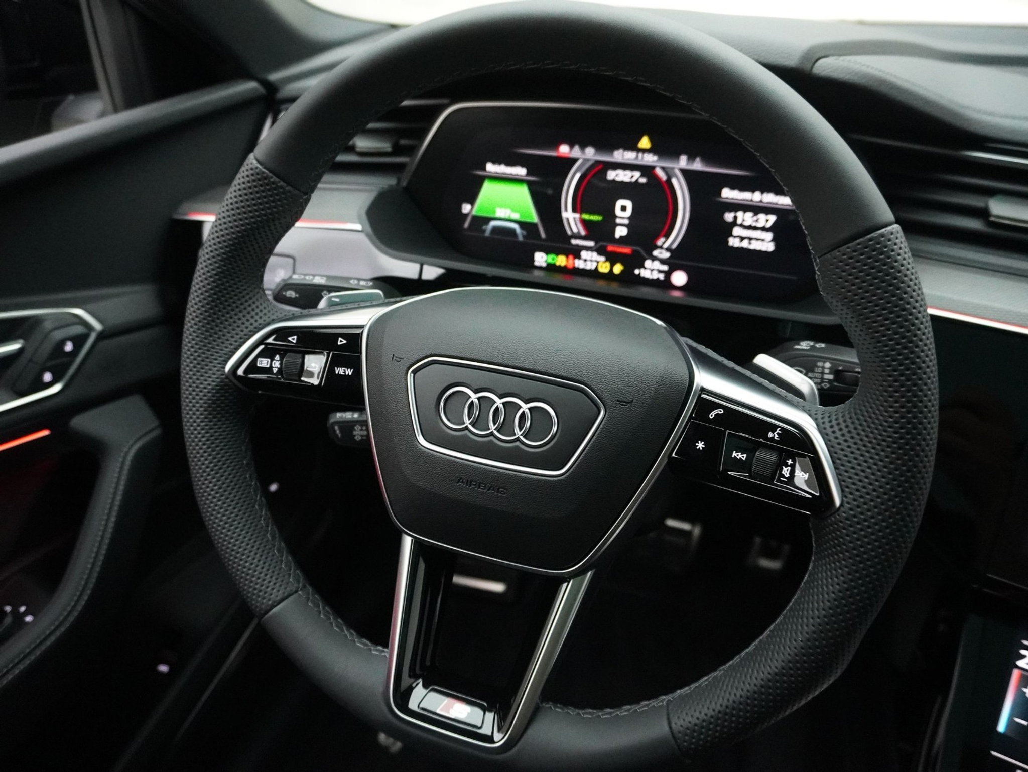 listing desktop thumbnail image 14