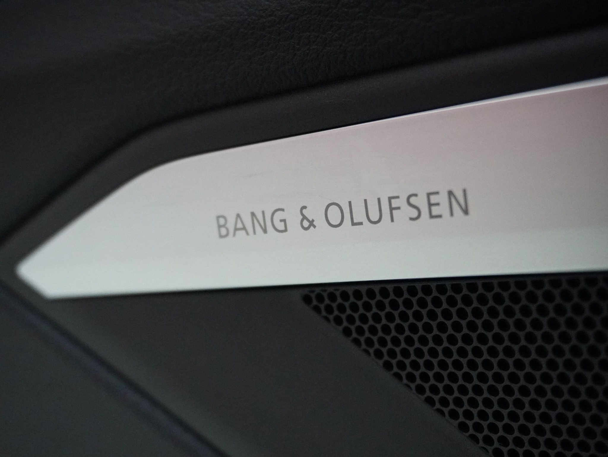 listing desktop thumbnail image 20