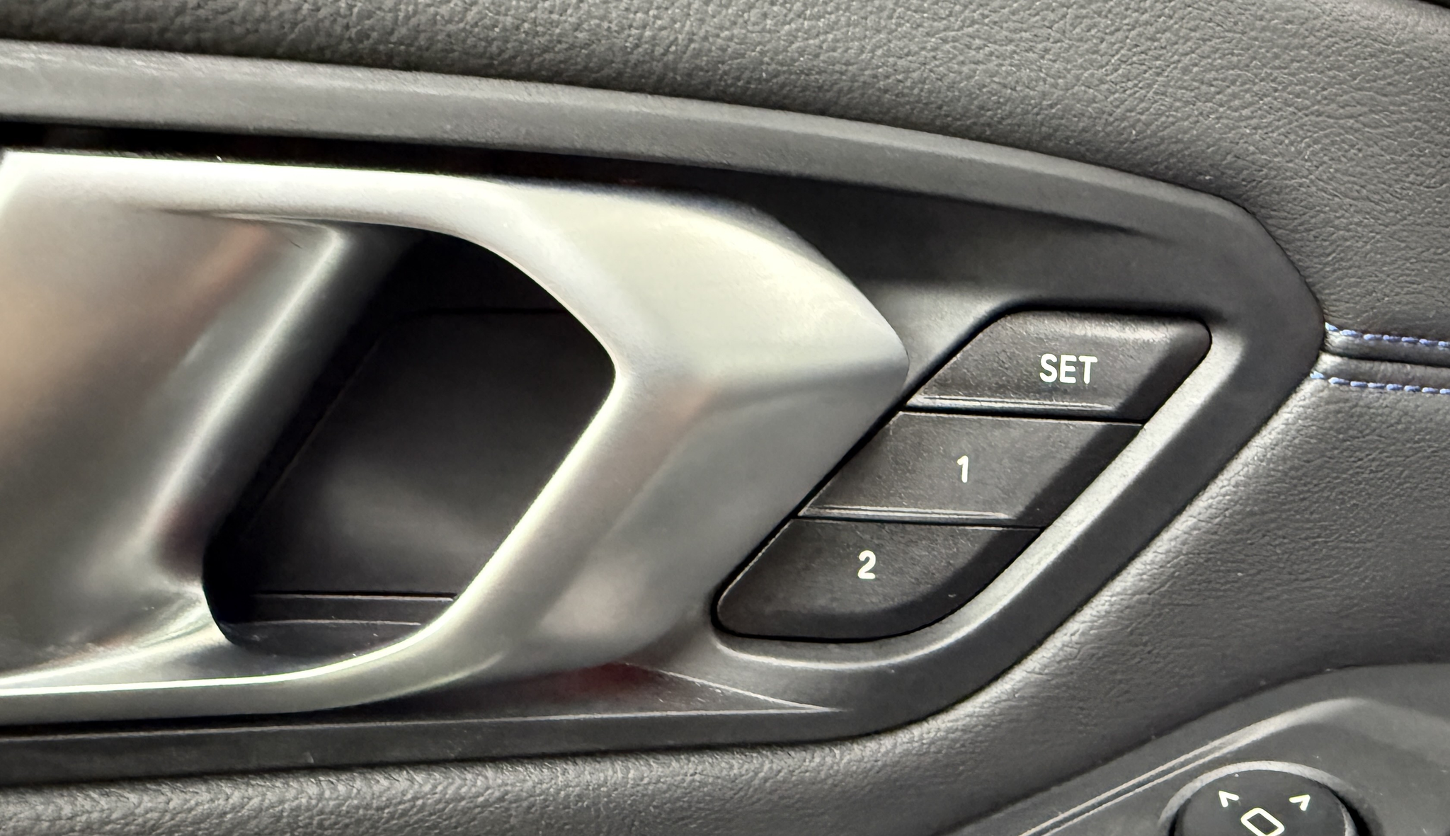 listing desktop thumbnail image 21