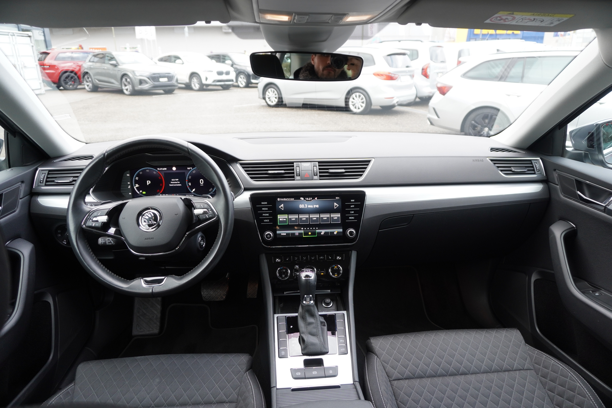 listing desktop thumbnail image 13