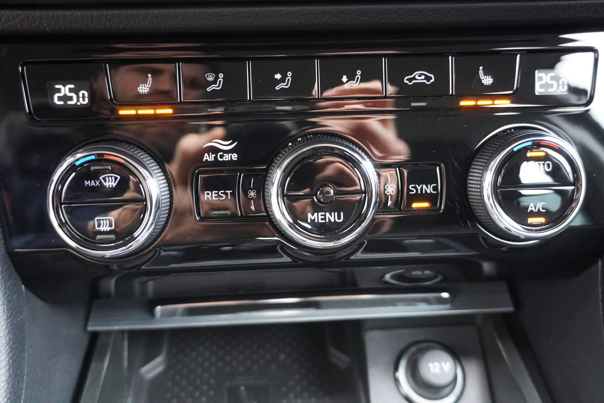 listing desktop thumbnail image 16