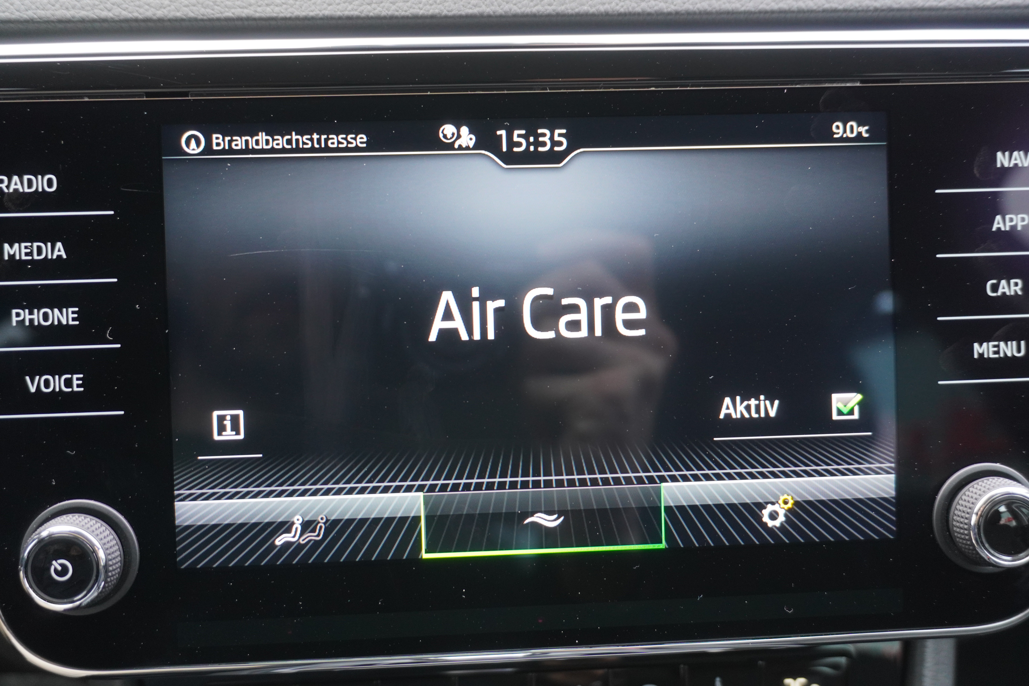 listing desktop thumbnail image 26