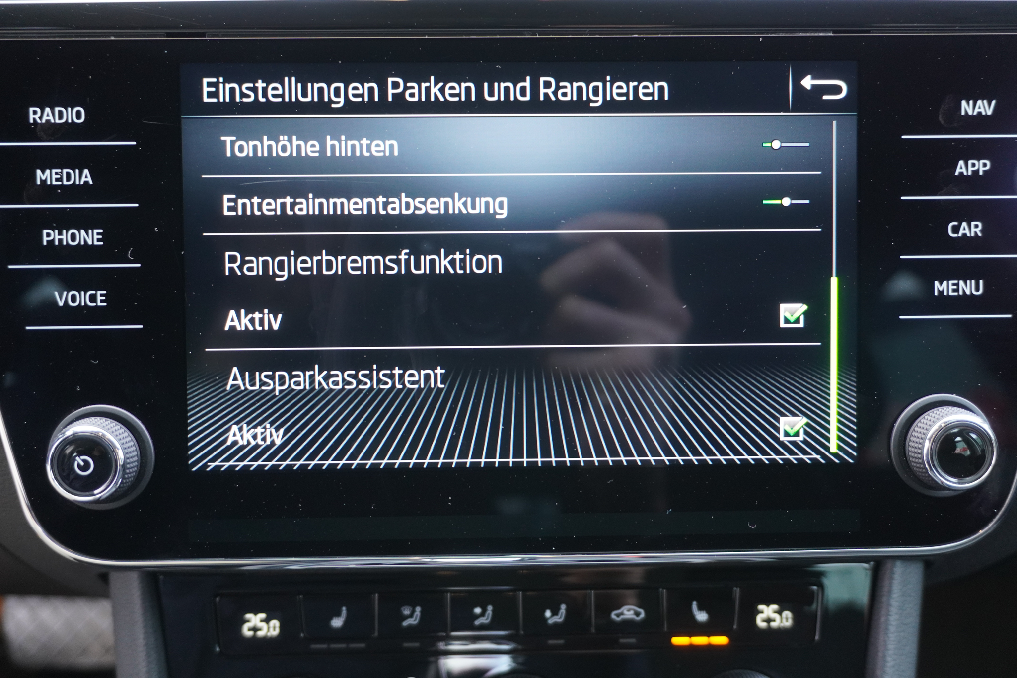 listing desktop thumbnail image 24