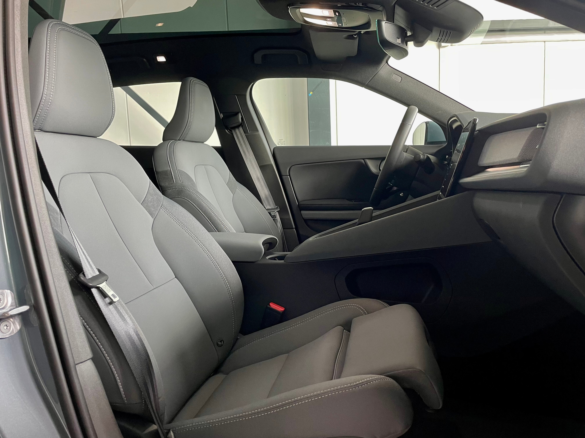 listing desktop thumbnail image 7