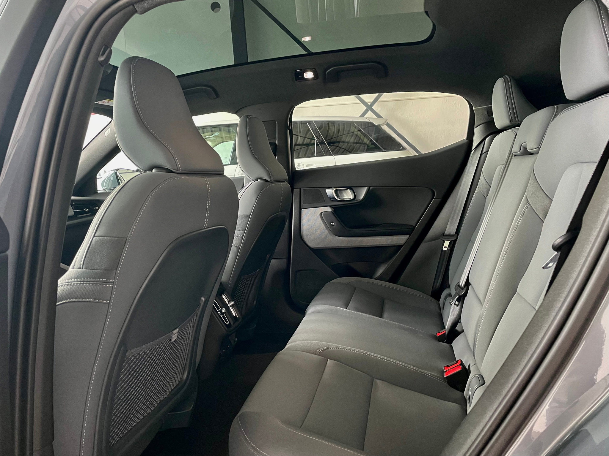 listing desktop thumbnail image 8