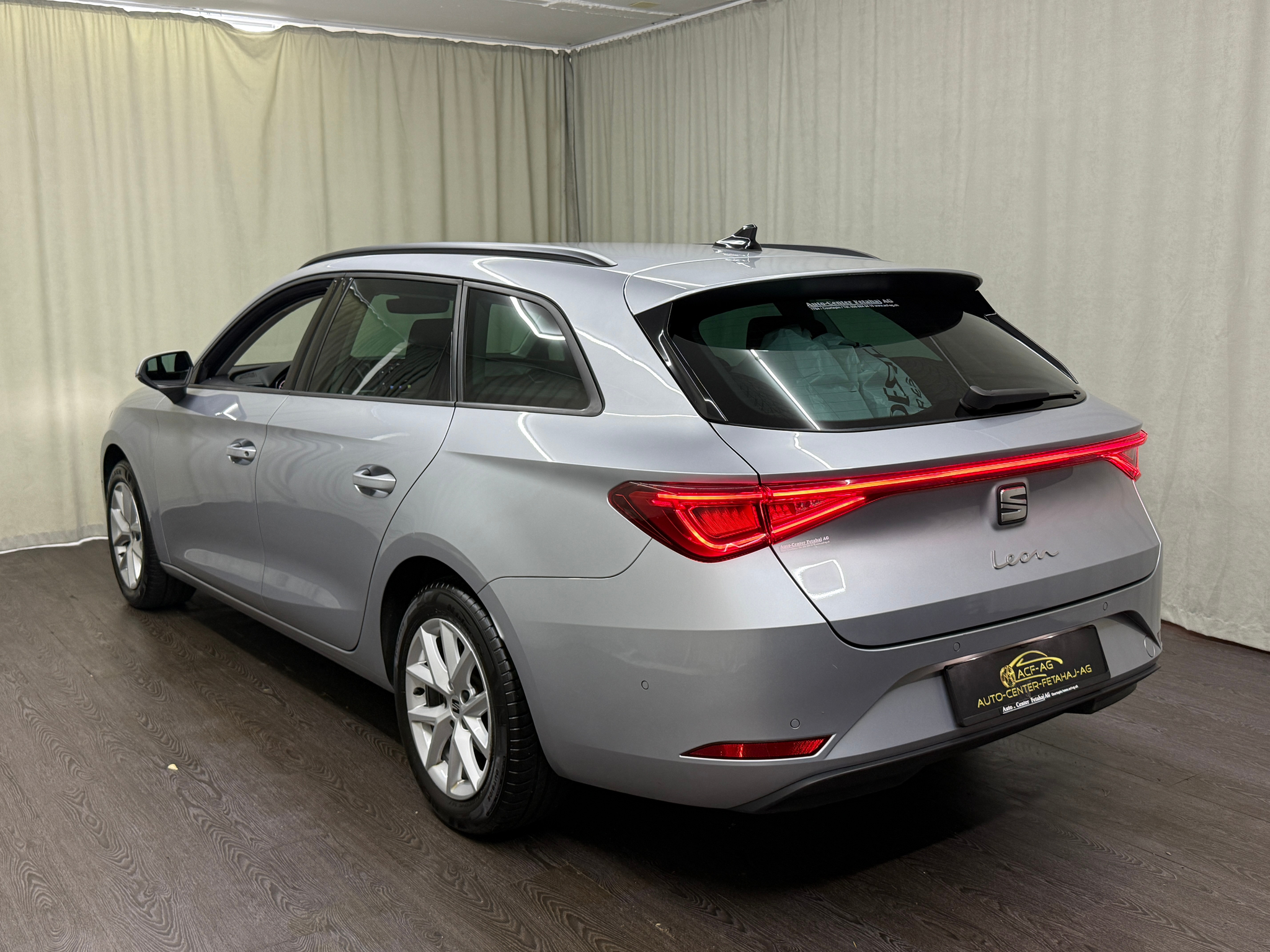 listing desktop thumbnail image 5