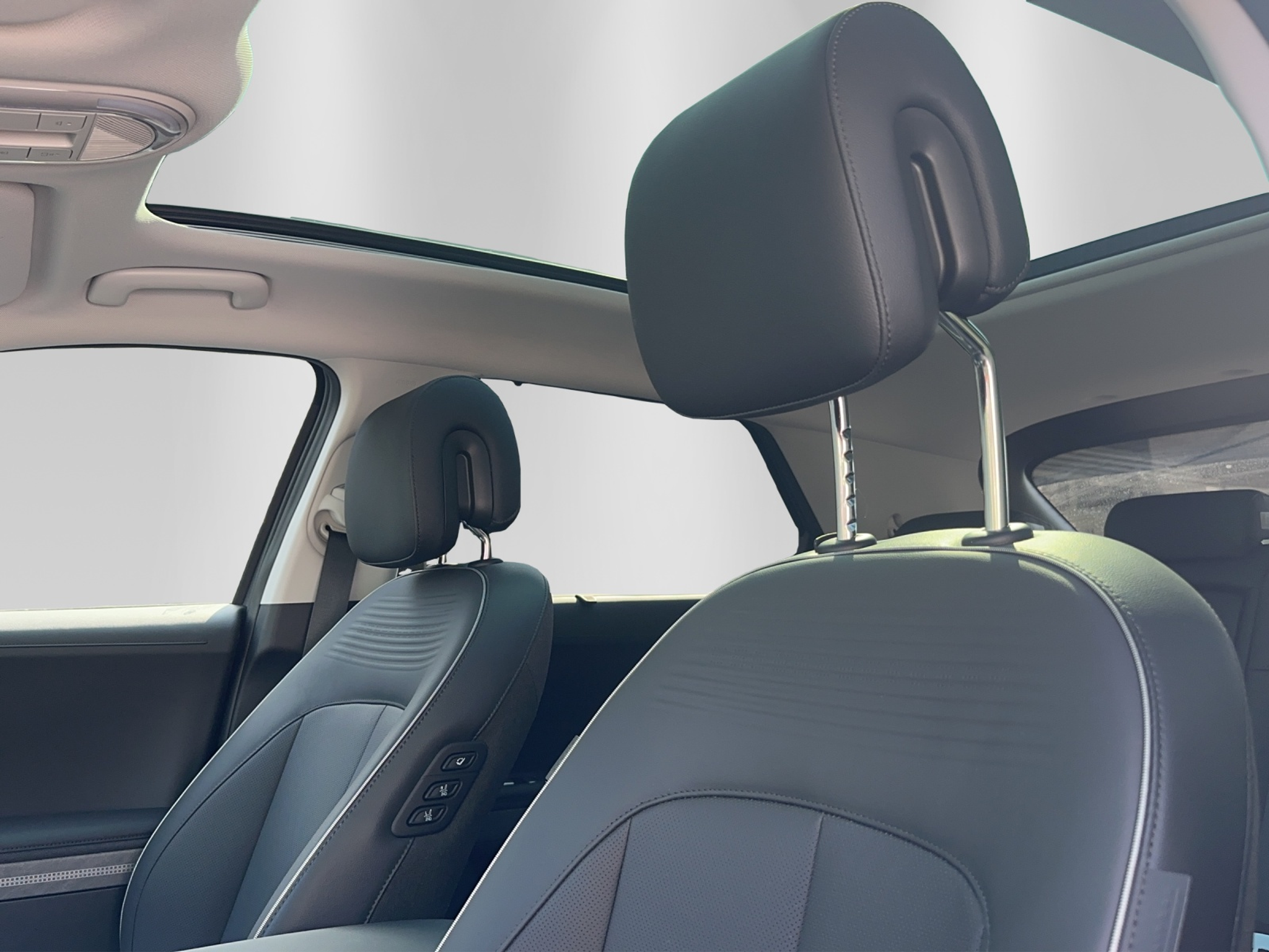 listing desktop thumbnail image 12