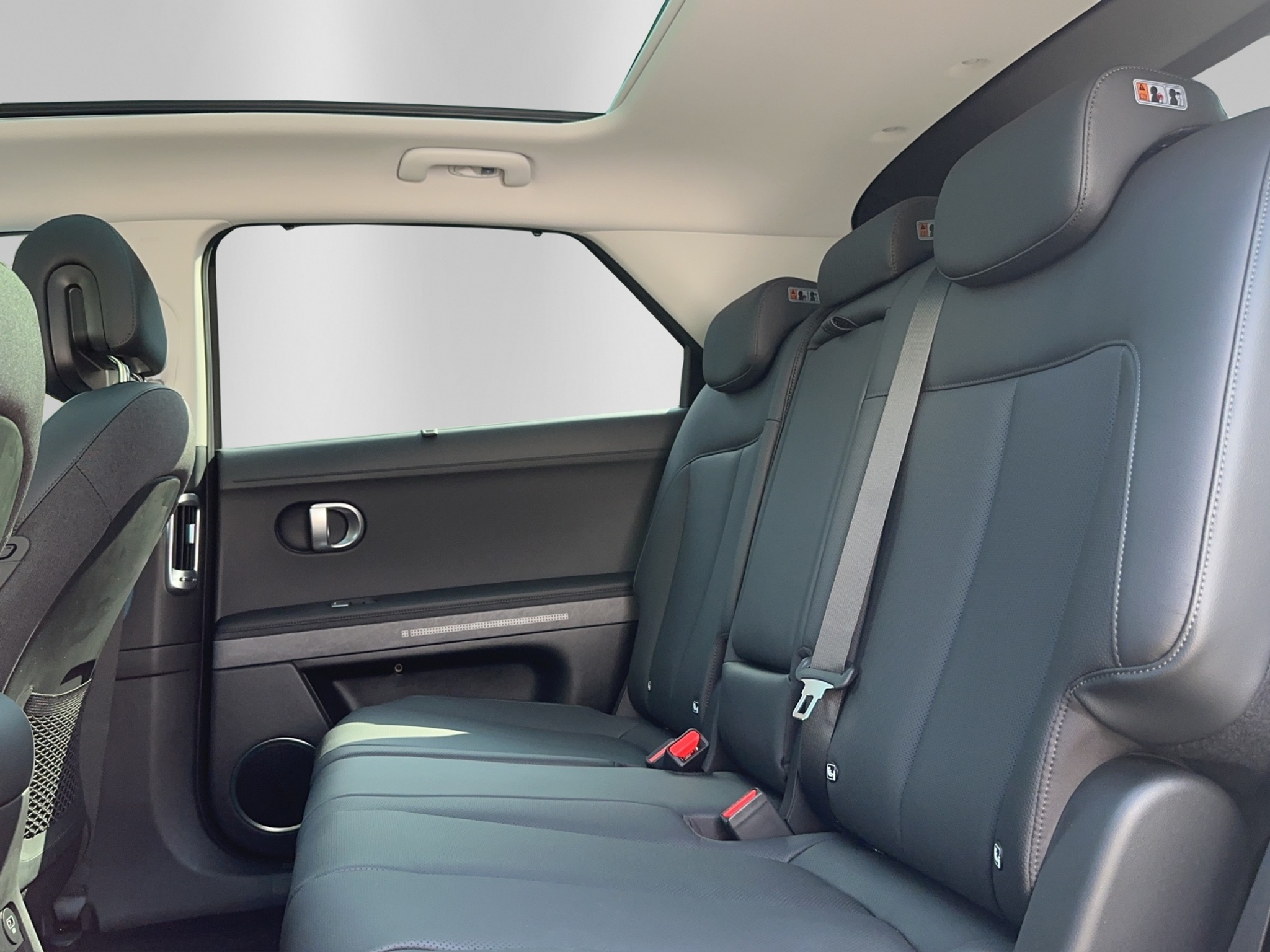 listing desktop thumbnail image 10