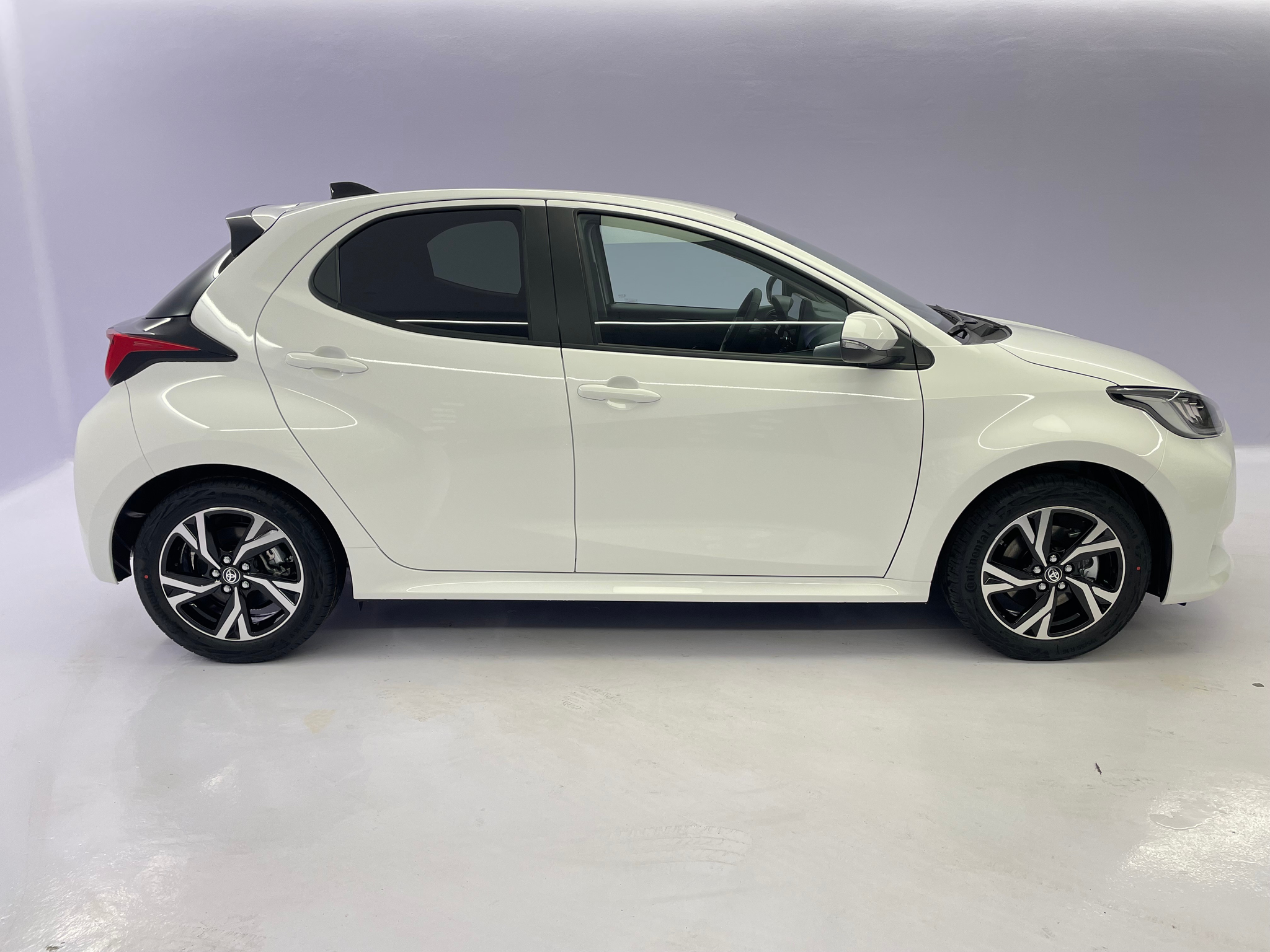 listing desktop thumbnail image 2