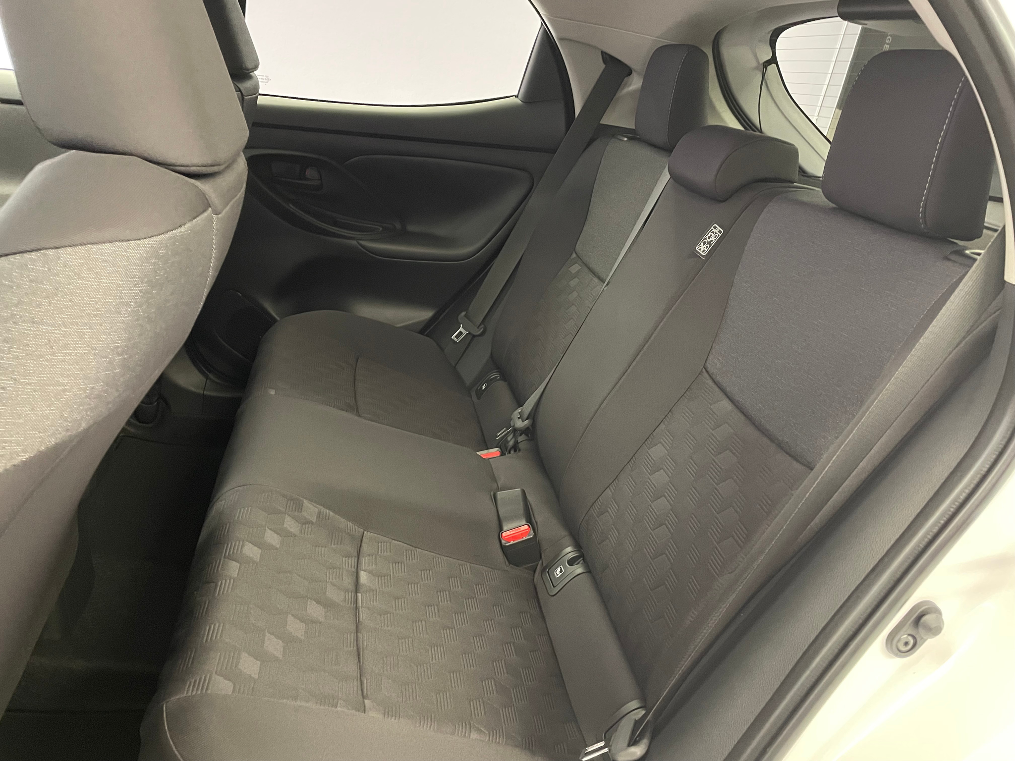 listing desktop thumbnail image 9