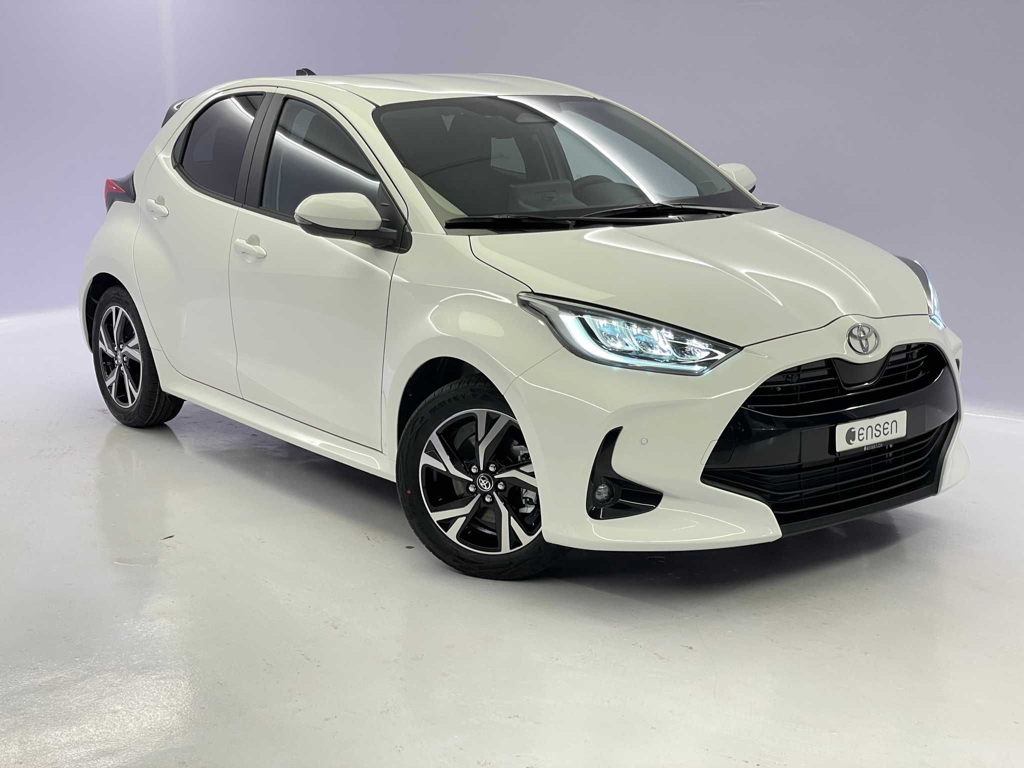 listing desktop thumbnail image 0