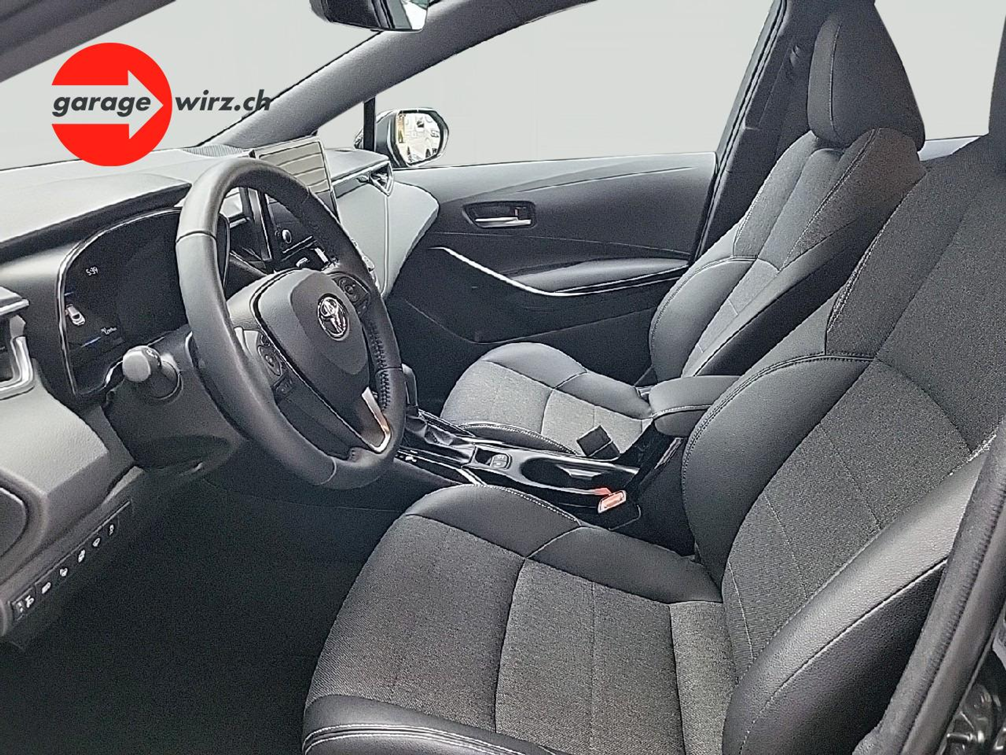 listing desktop thumbnail image 6