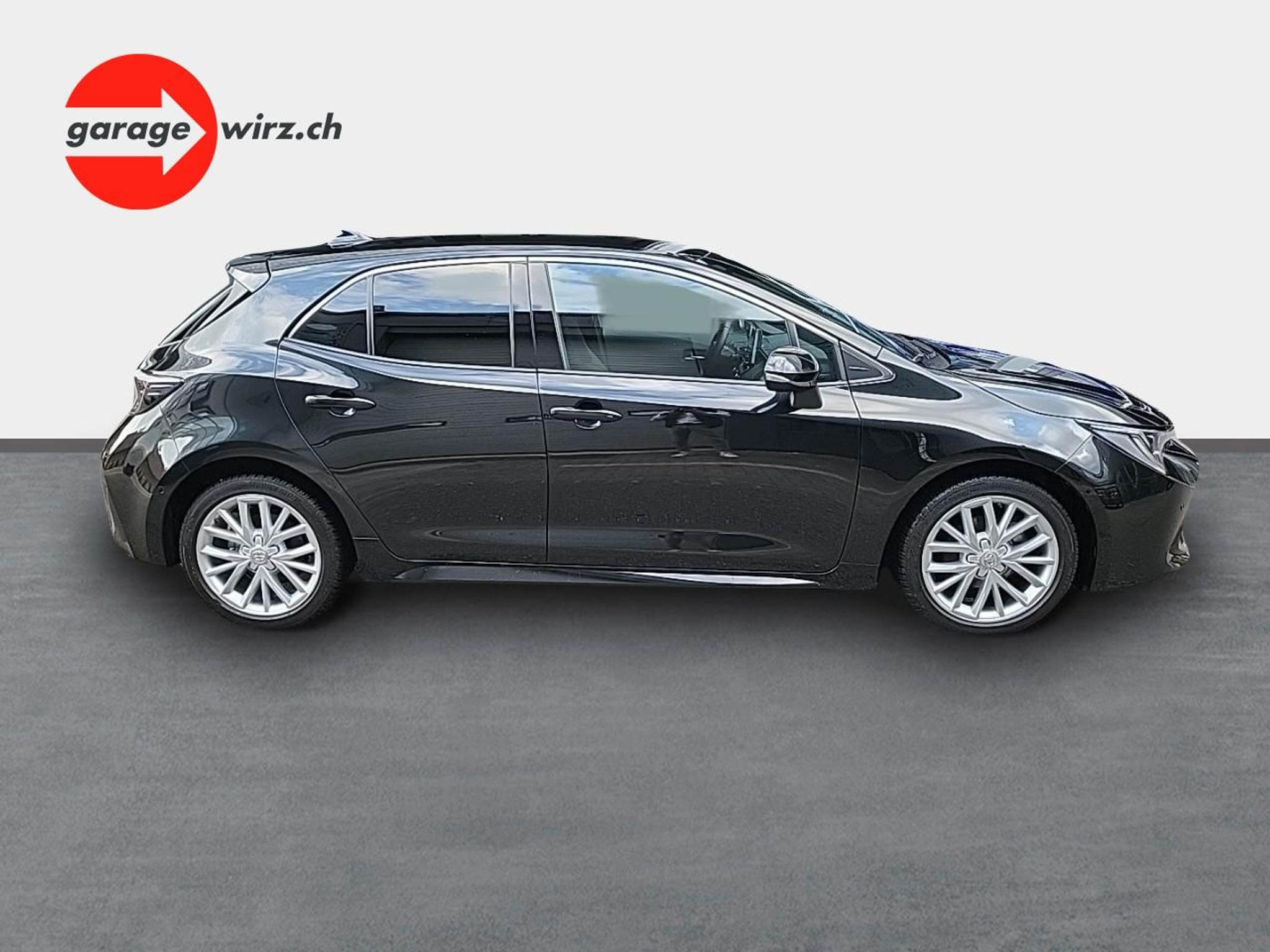 listing desktop thumbnail image 3