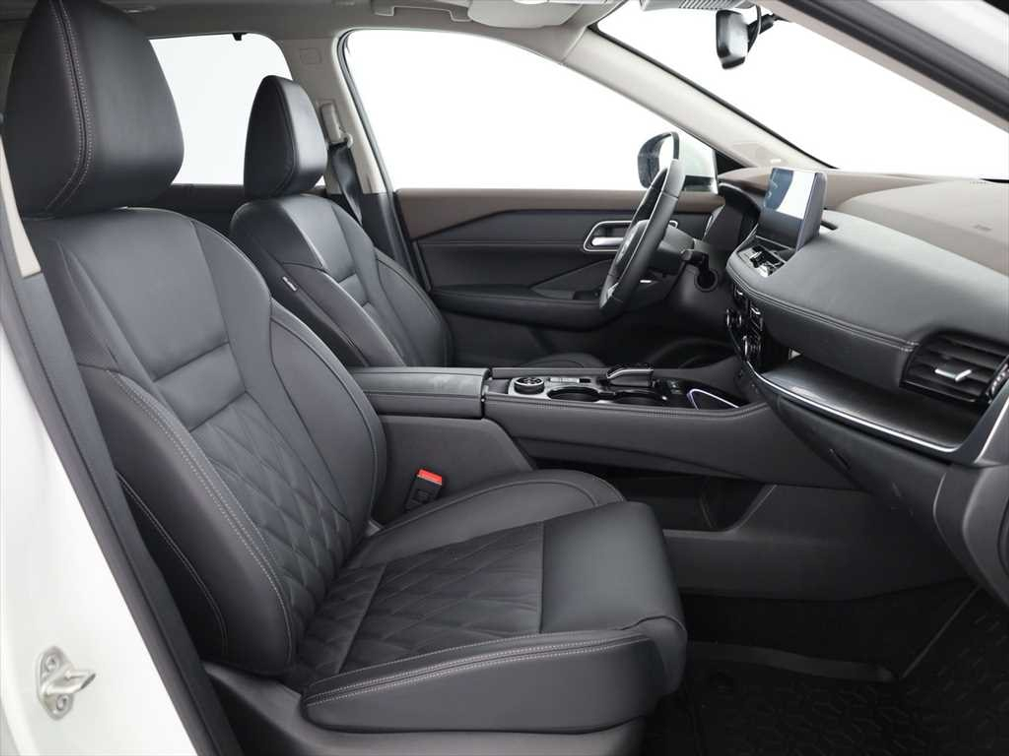 listing desktop thumbnail image 9