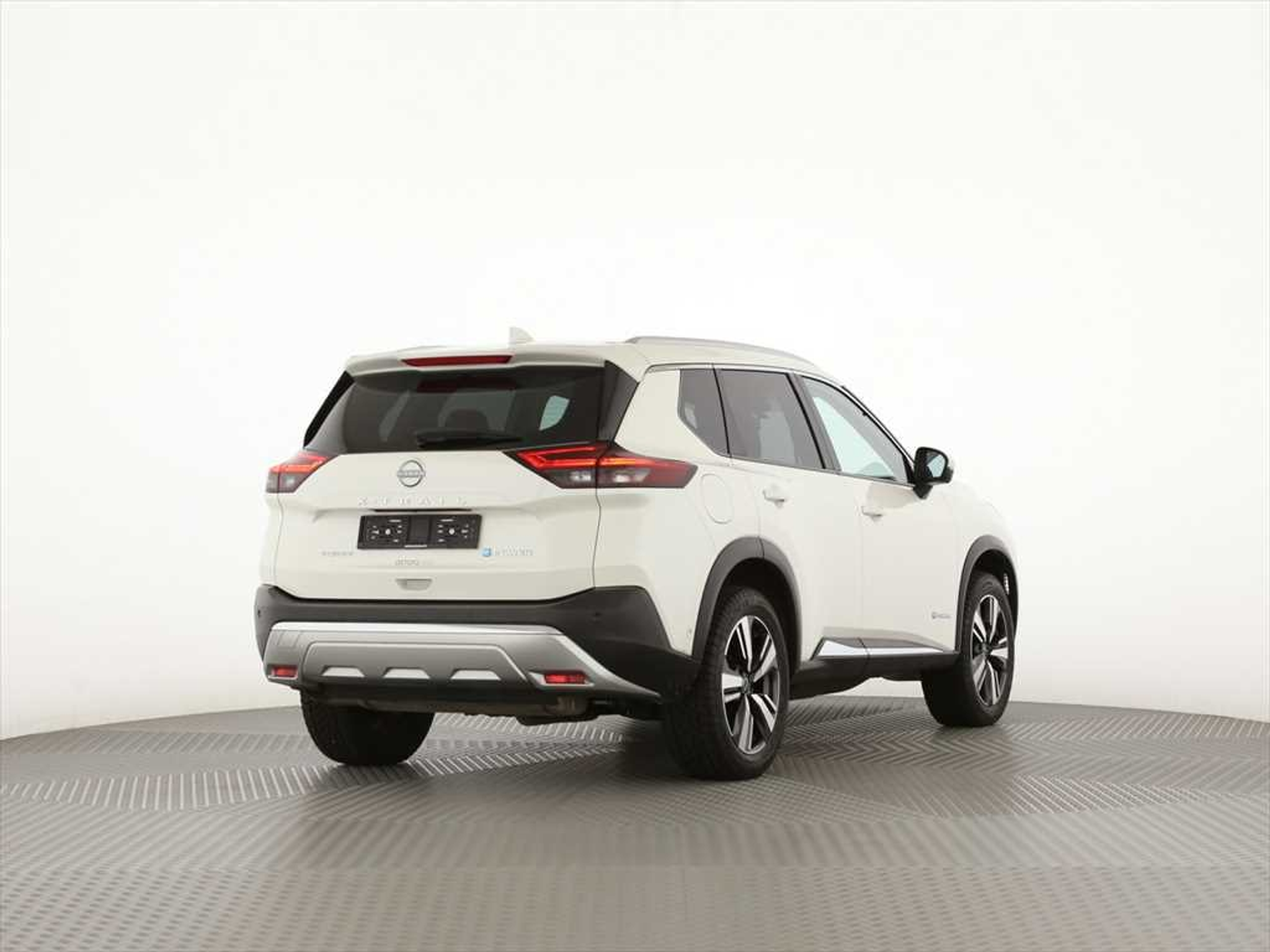 listing desktop thumbnail image 1