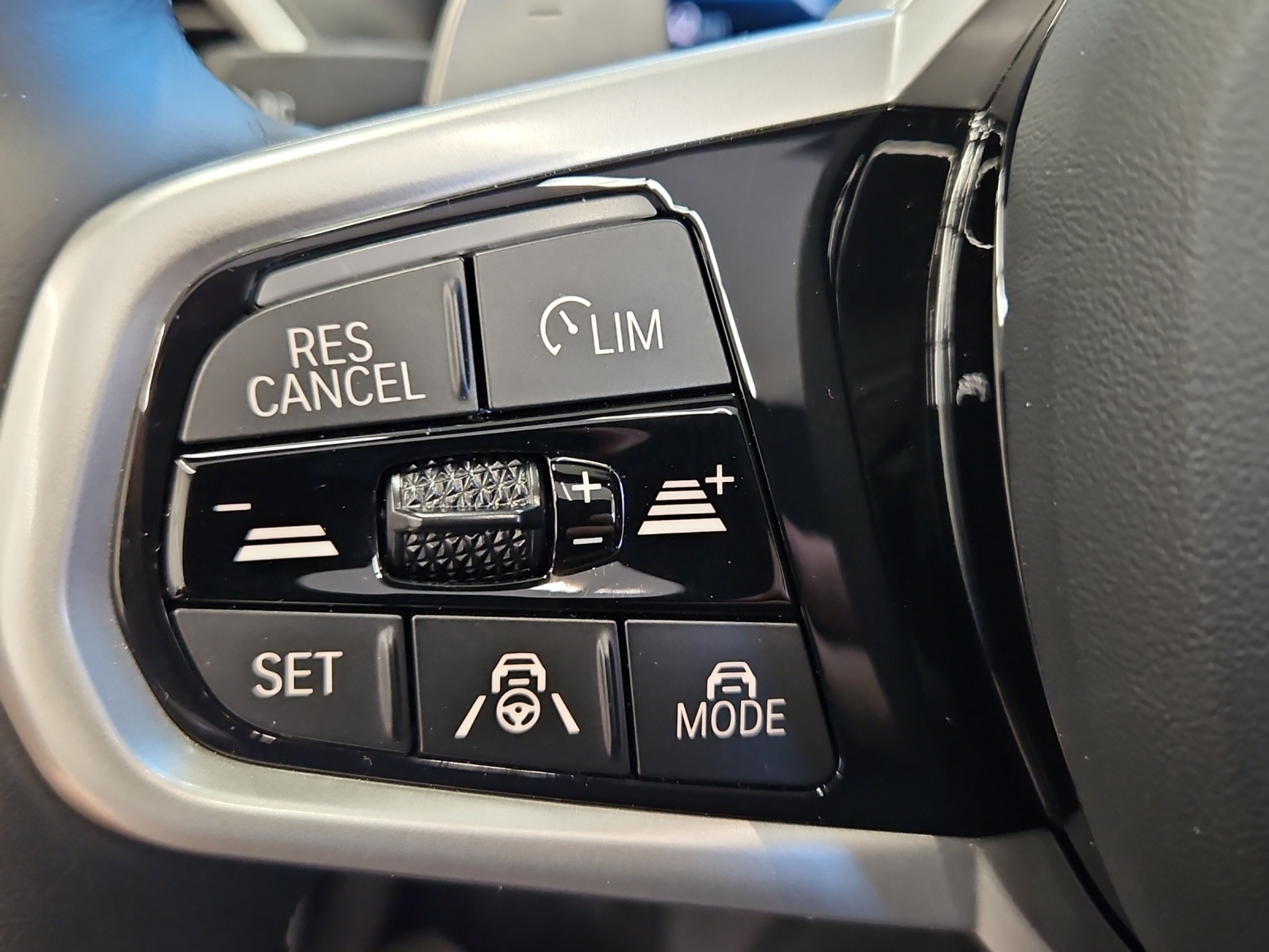 listing desktop thumbnail image 17