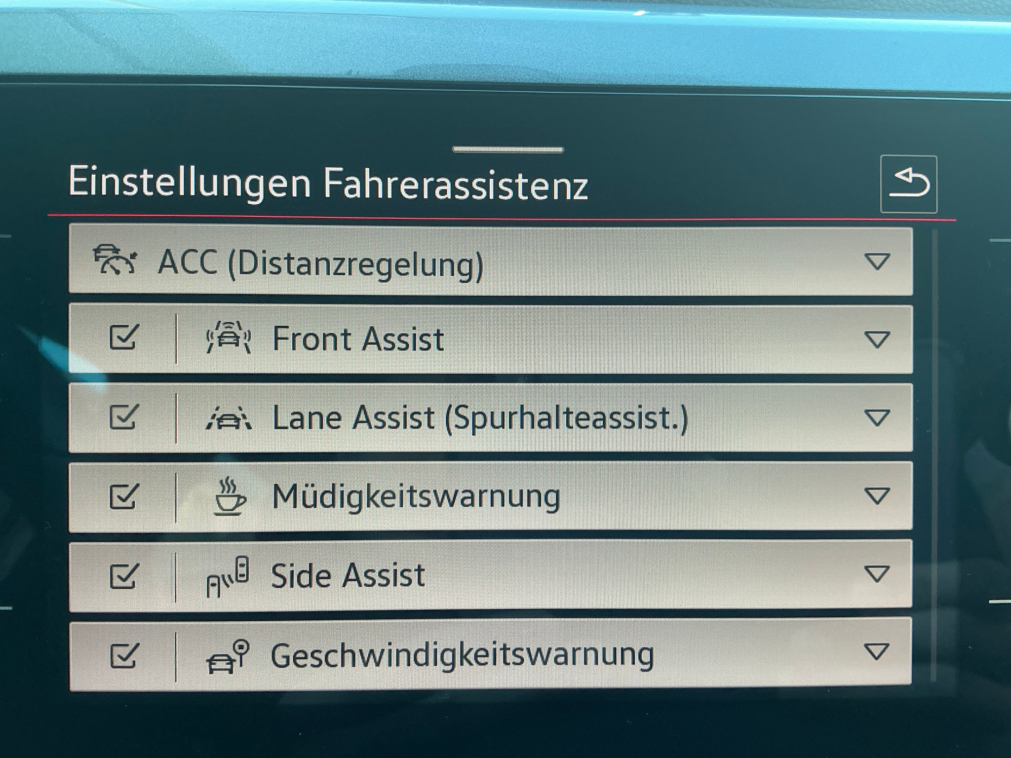 listing desktop thumbnail image 16