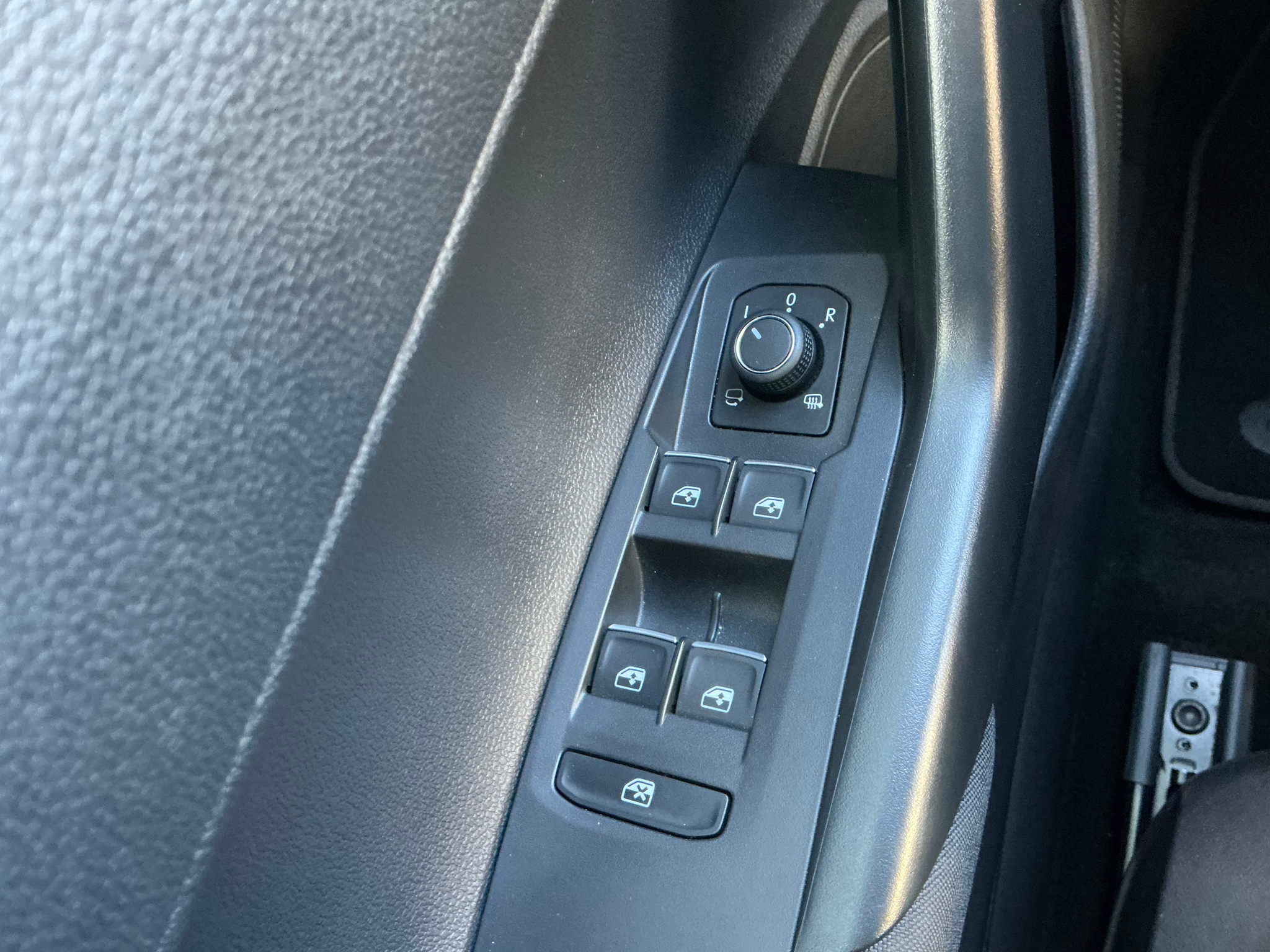 listing desktop thumbnail image 20