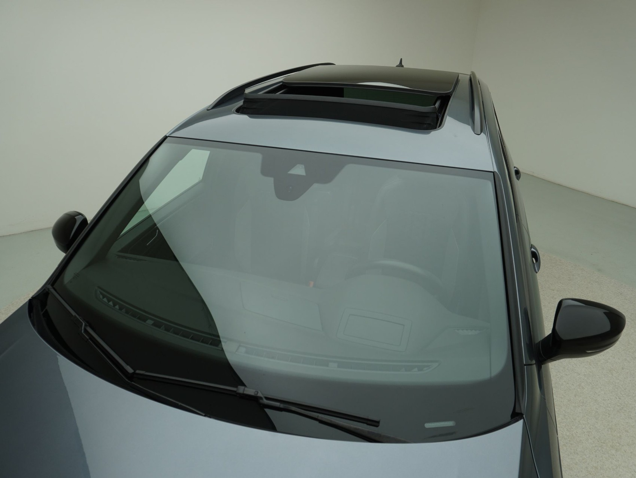 listing desktop thumbnail image 6