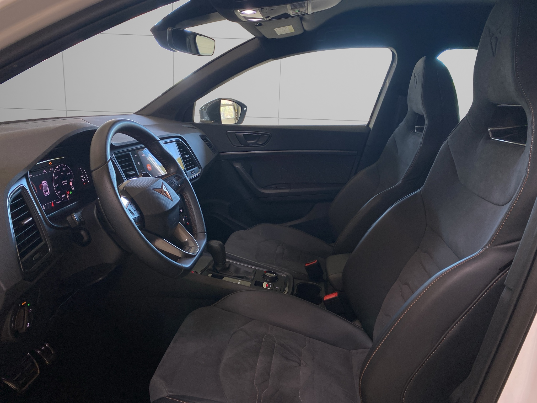 listing desktop thumbnail image 10