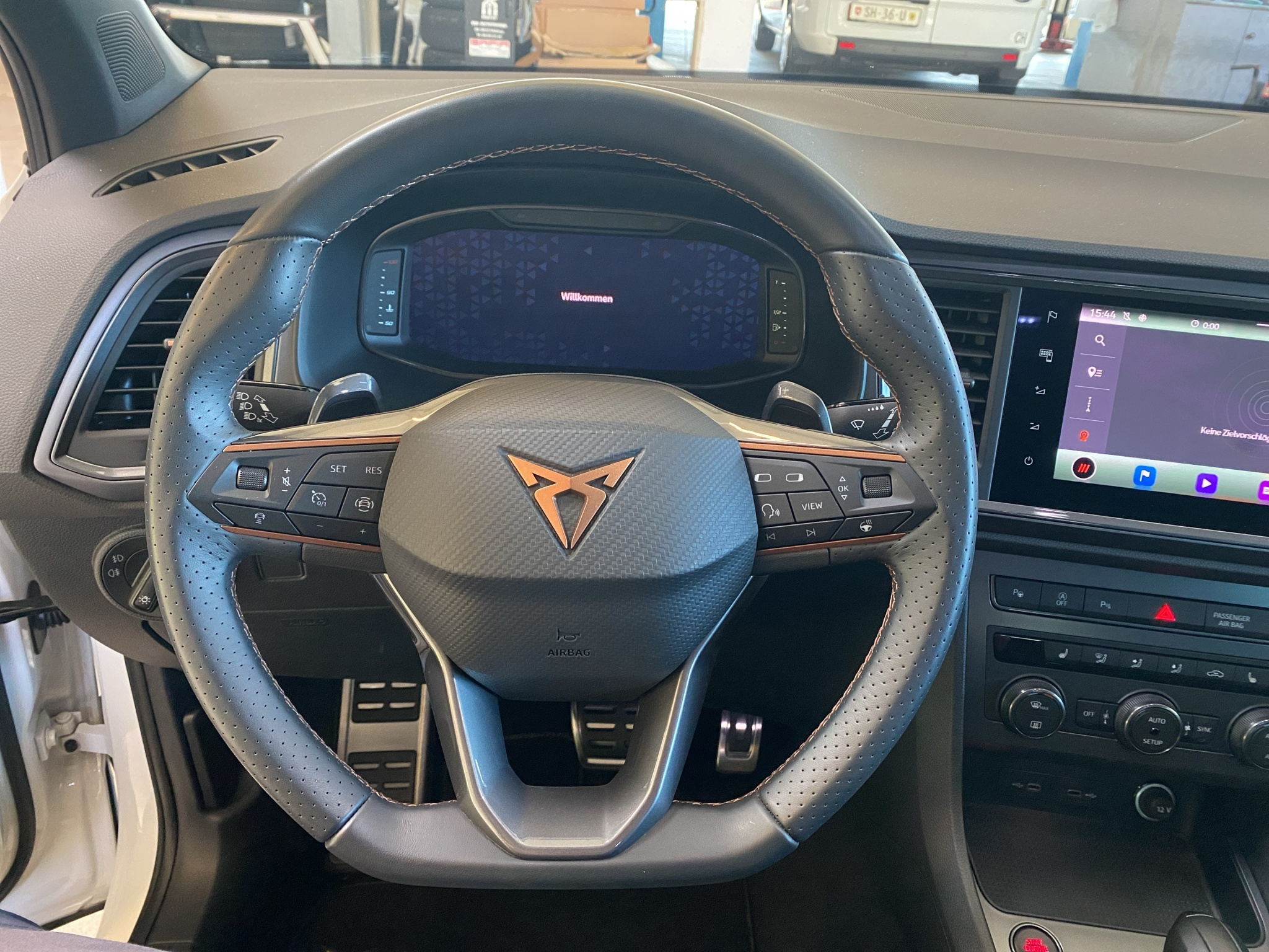 listing desktop thumbnail image 12