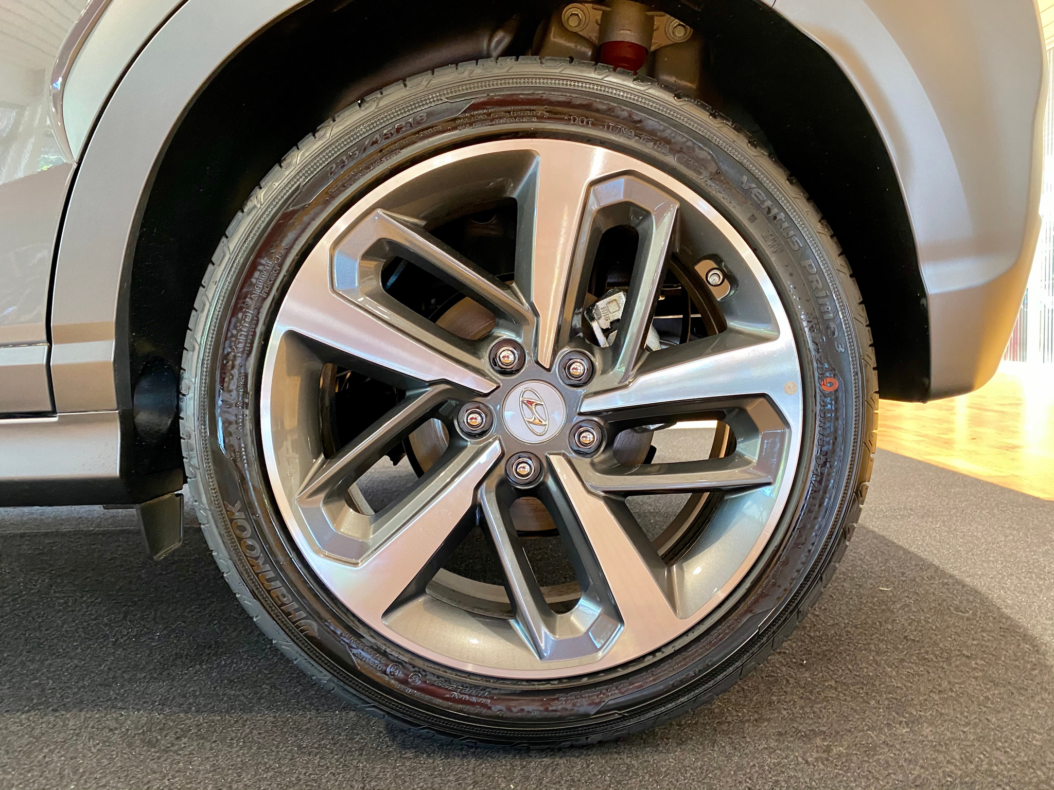 listing desktop thumbnail image 4