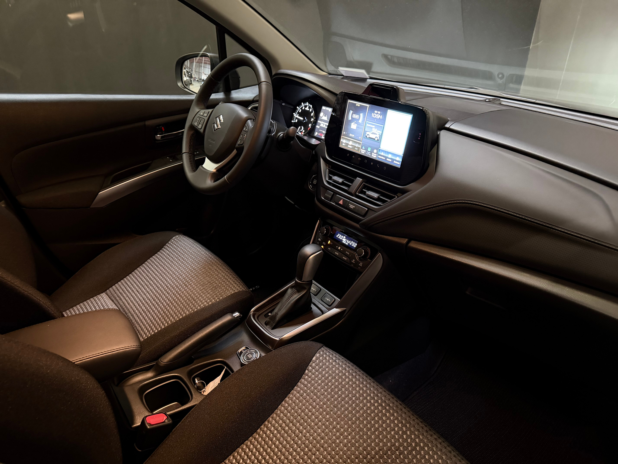 listing desktop thumbnail image 15