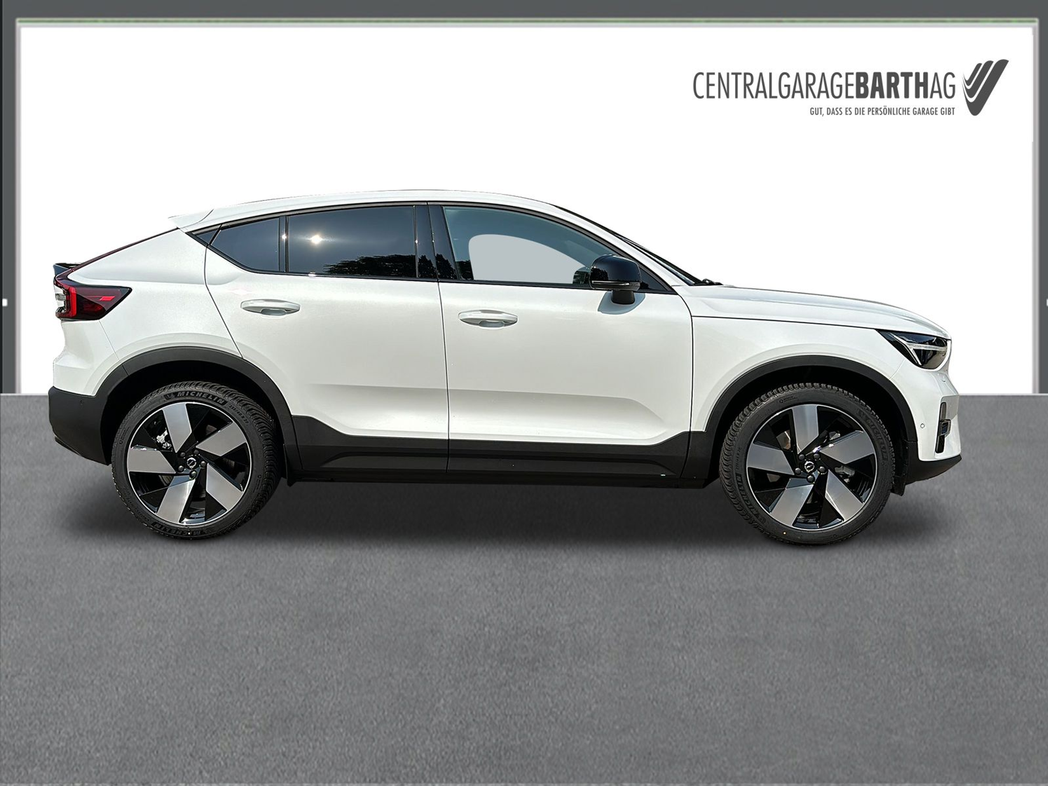 listing desktop thumbnail image 7