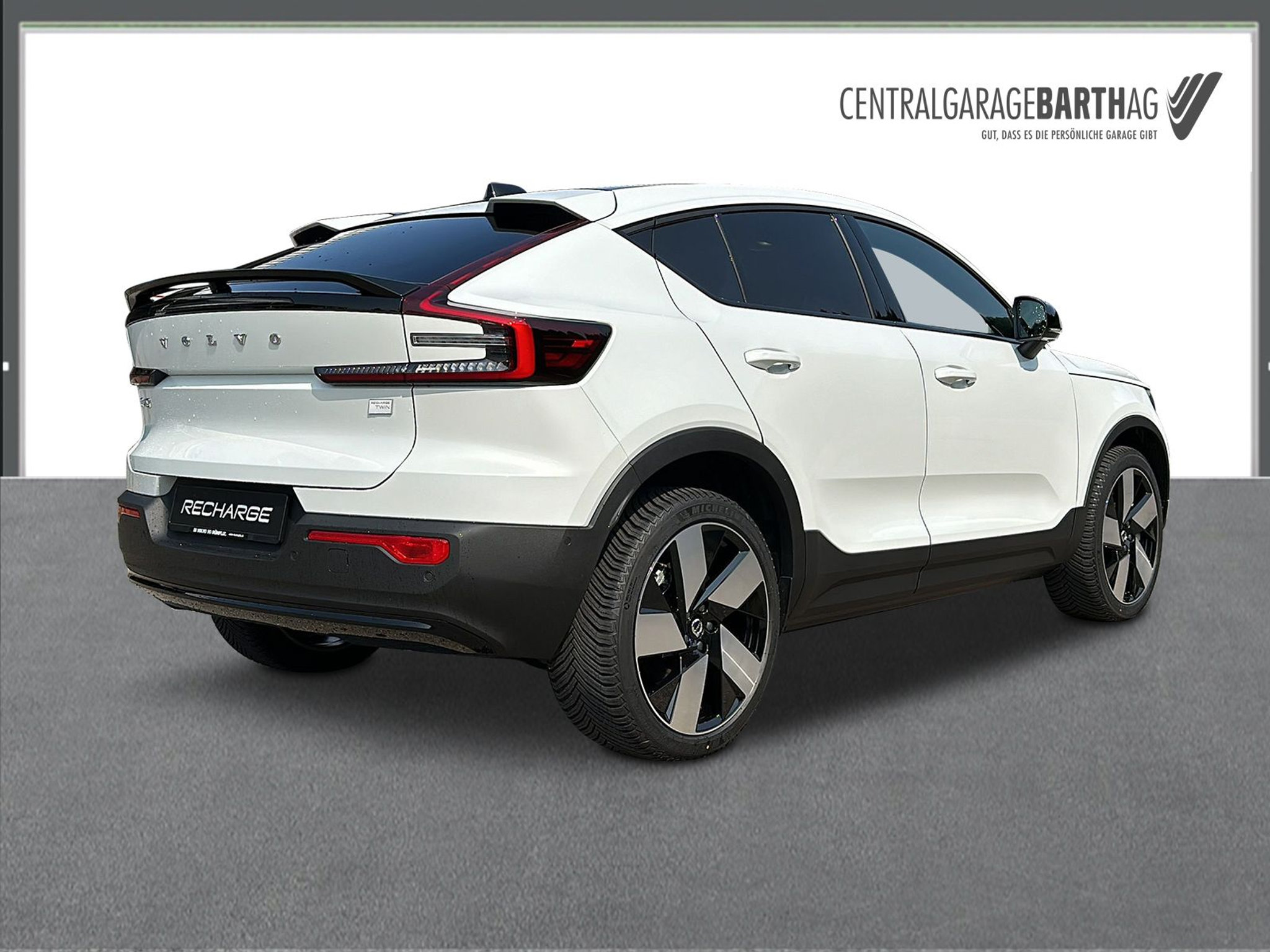 listing desktop thumbnail image 6