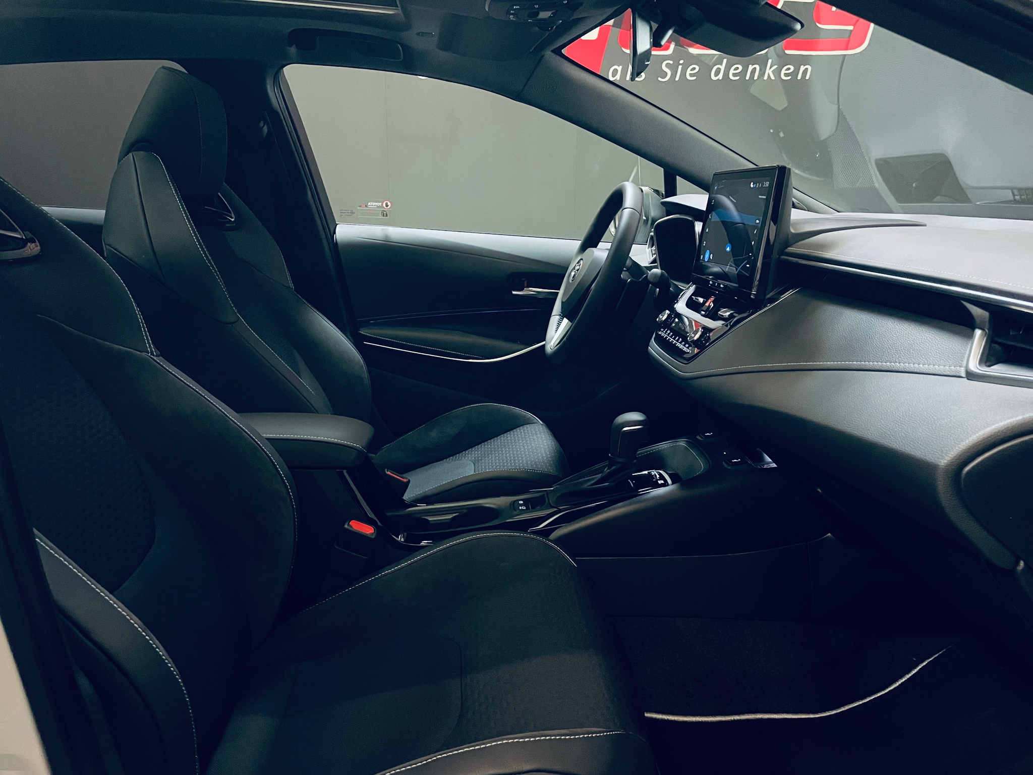 listing desktop thumbnail image 15