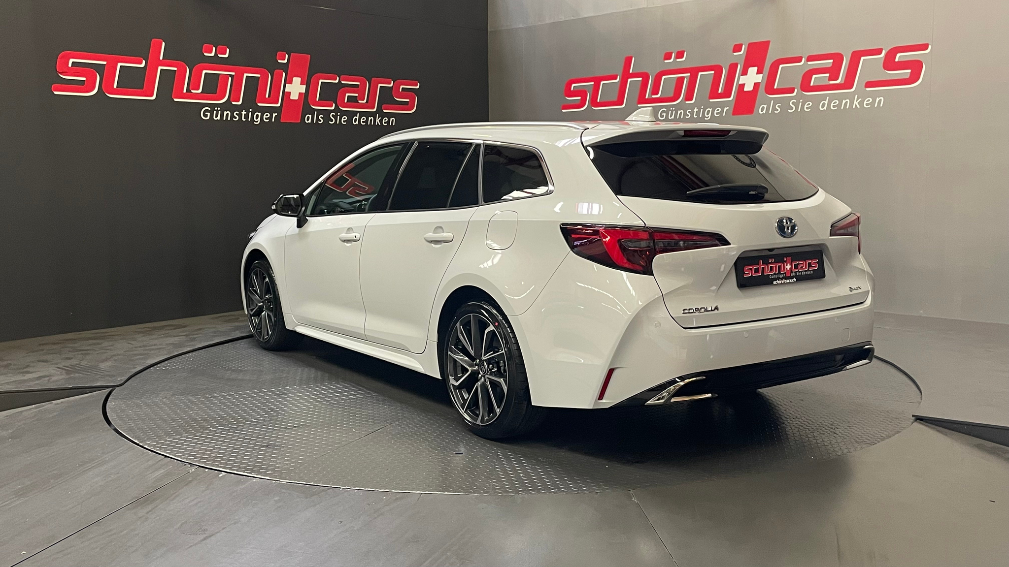 listing desktop thumbnail image 4