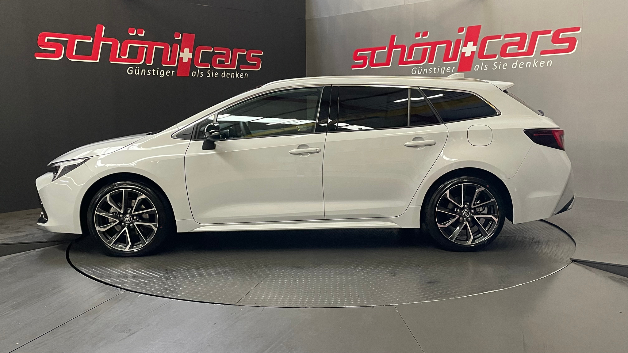 listing desktop thumbnail image 3