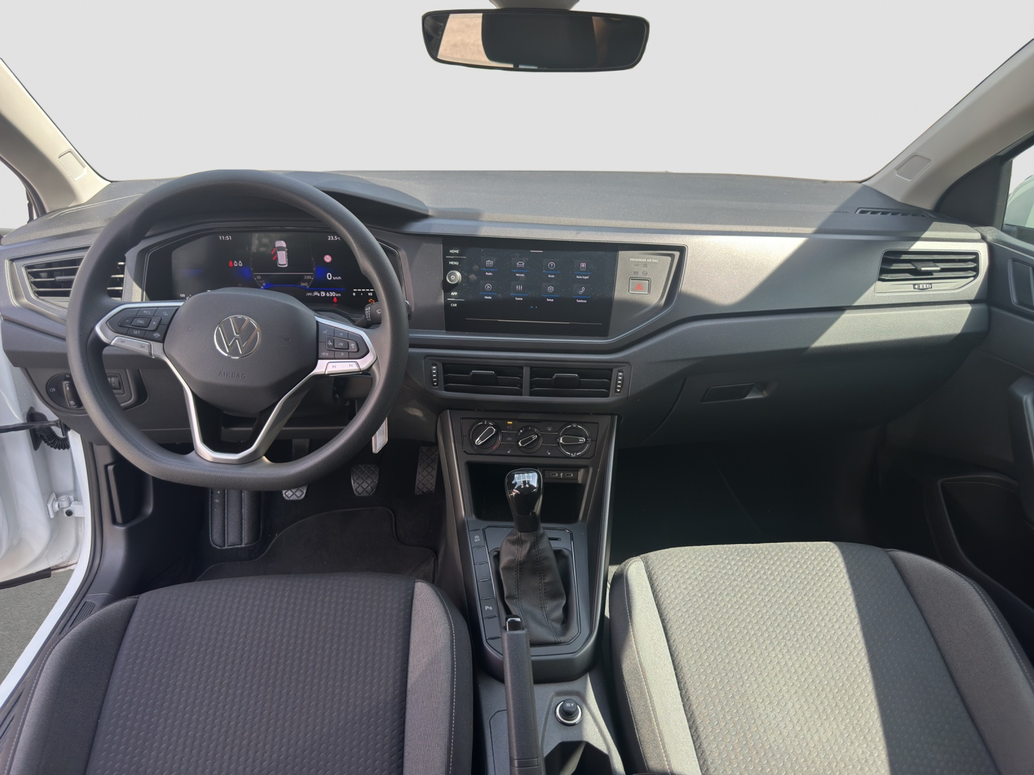 listing desktop thumbnail image 8