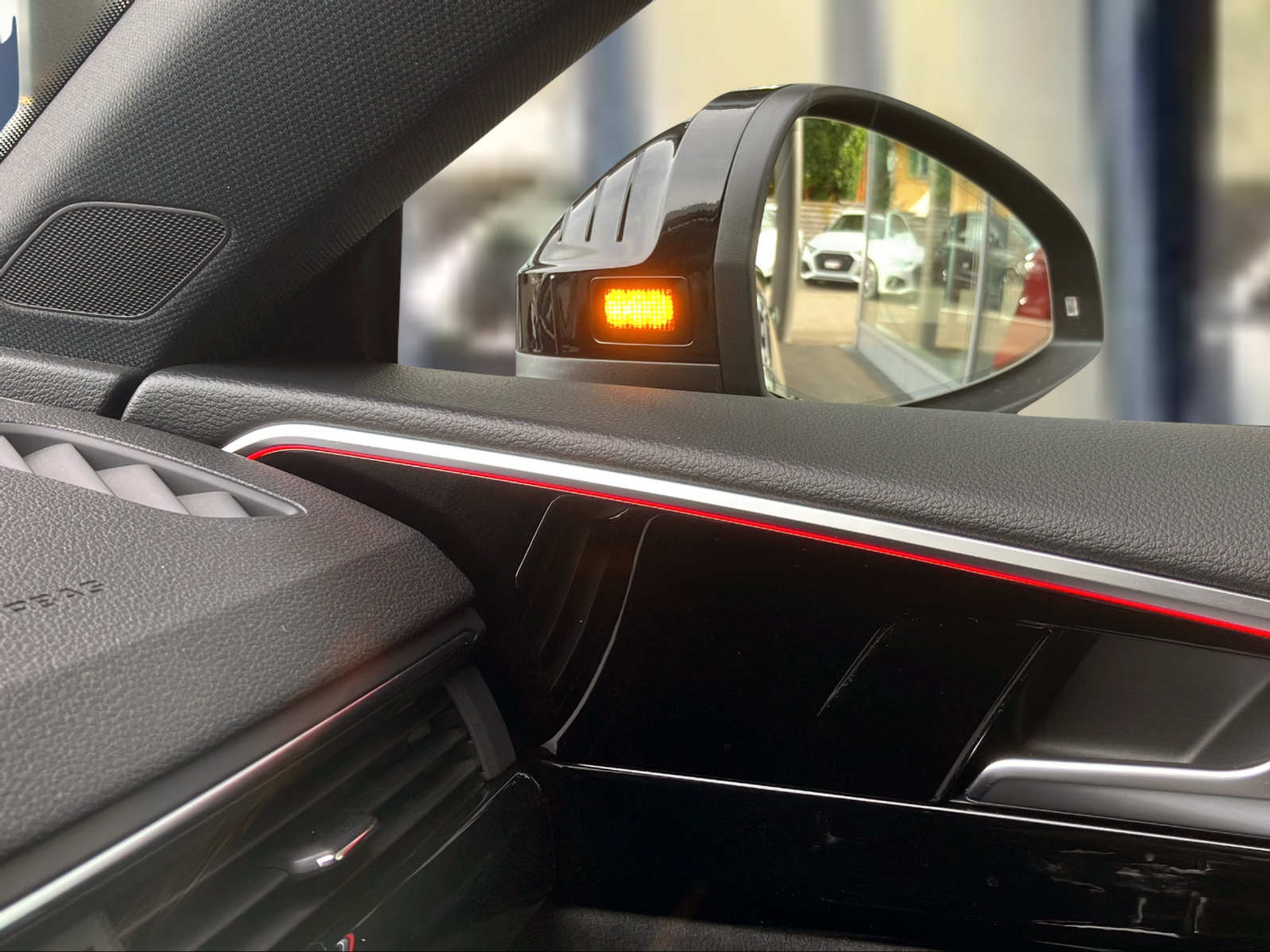 listing desktop thumbnail image 12