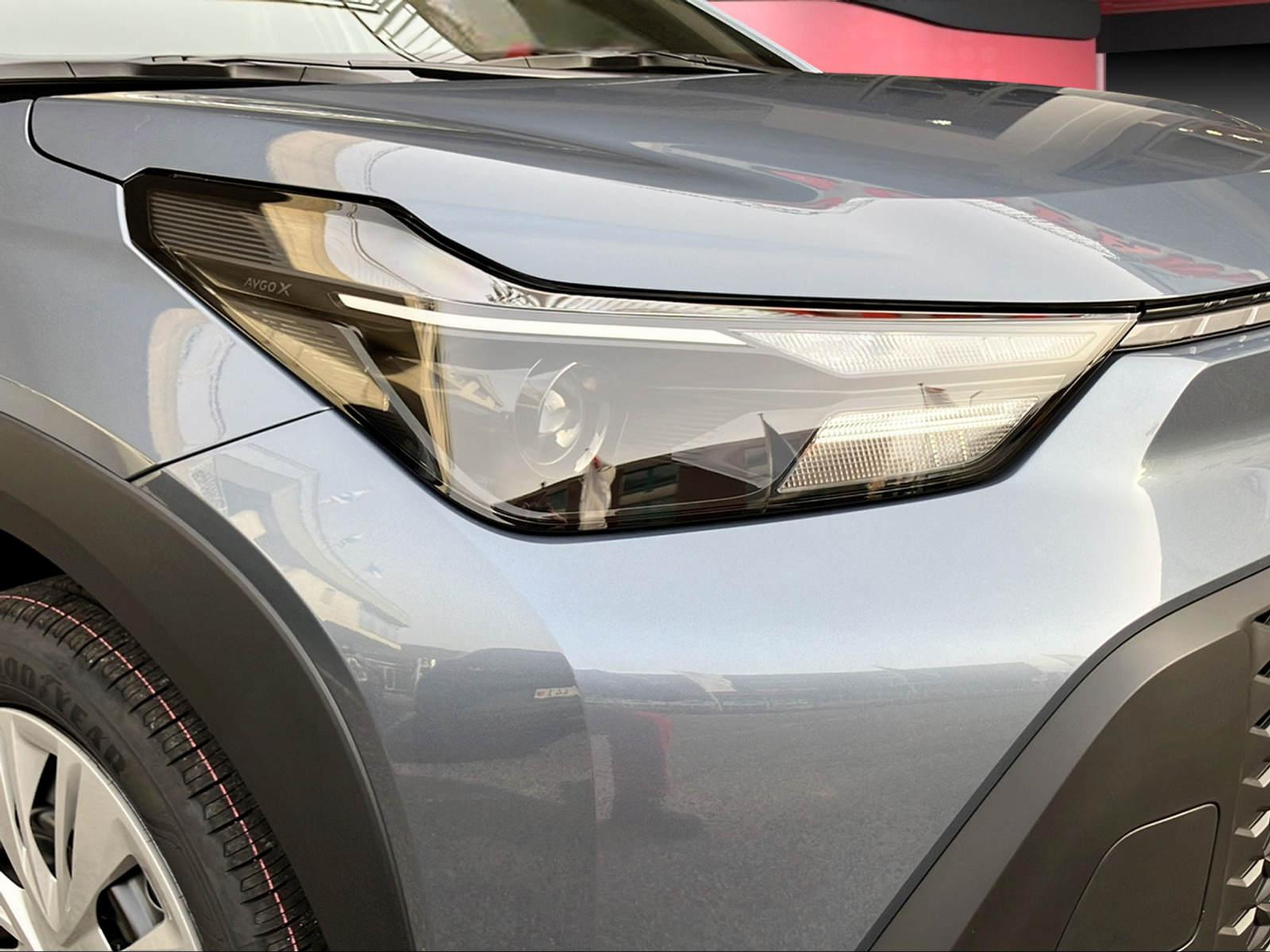 listing desktop thumbnail image 12