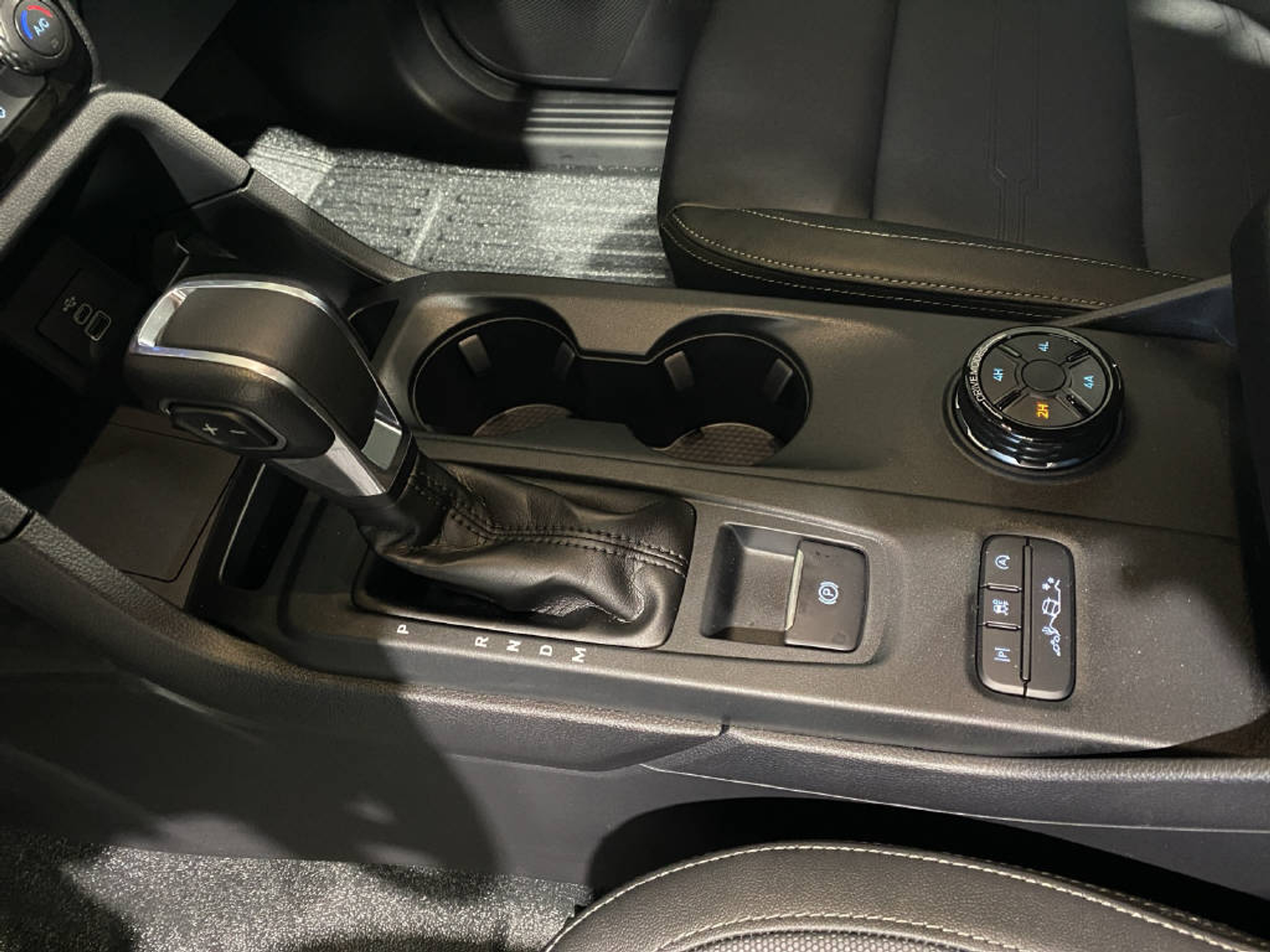 listing desktop thumbnail image 12