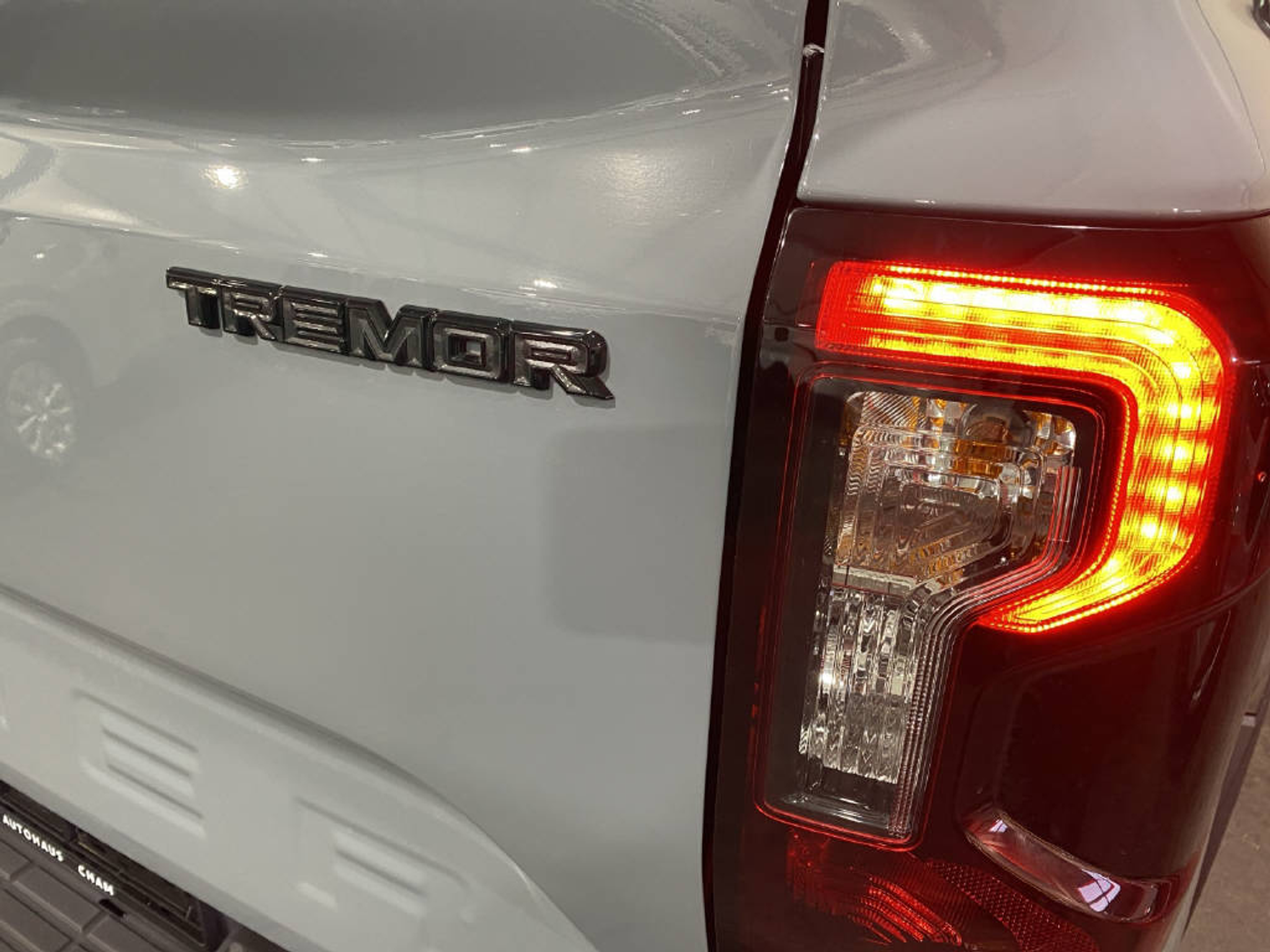 listing desktop thumbnail image 16