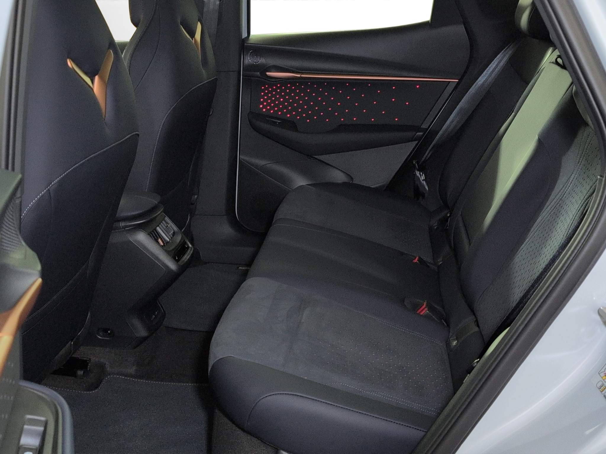 listing desktop thumbnail image 7