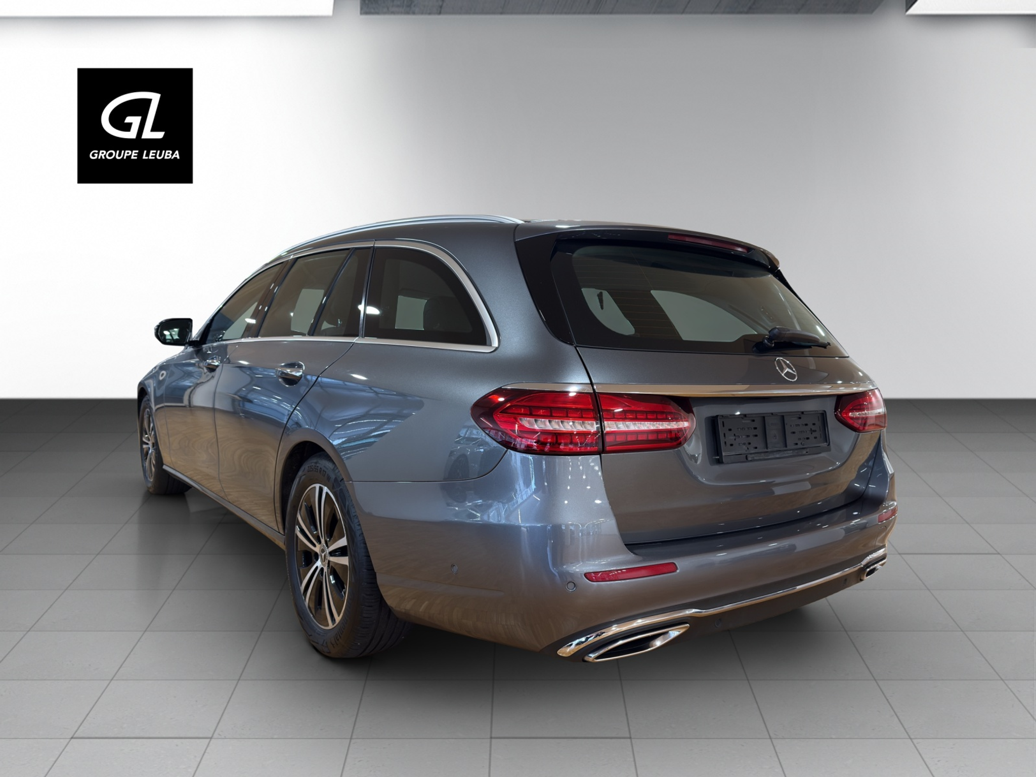 listing desktop thumbnail image 2