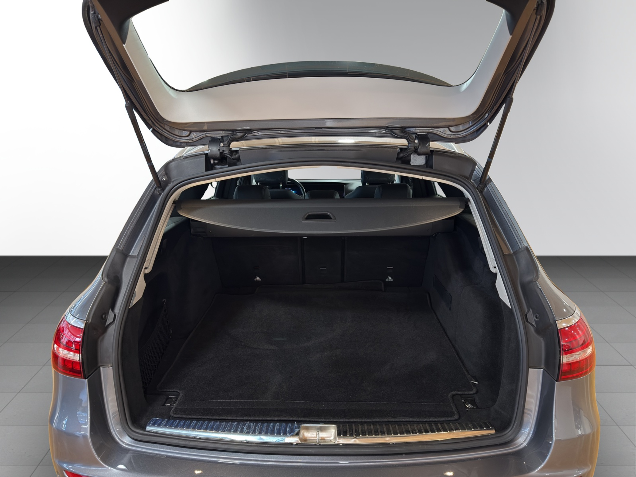 listing desktop thumbnail image 9