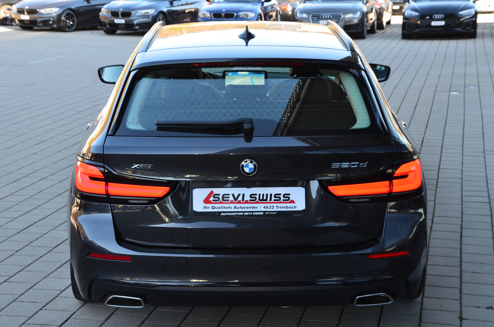 listing desktop thumbnail image 5