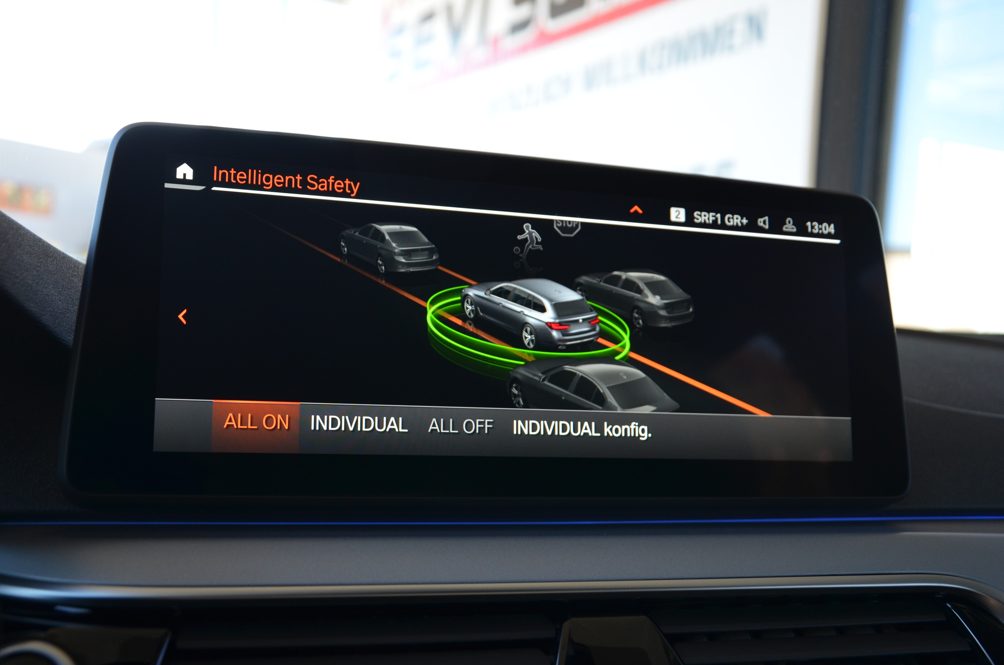 listing desktop thumbnail image 16