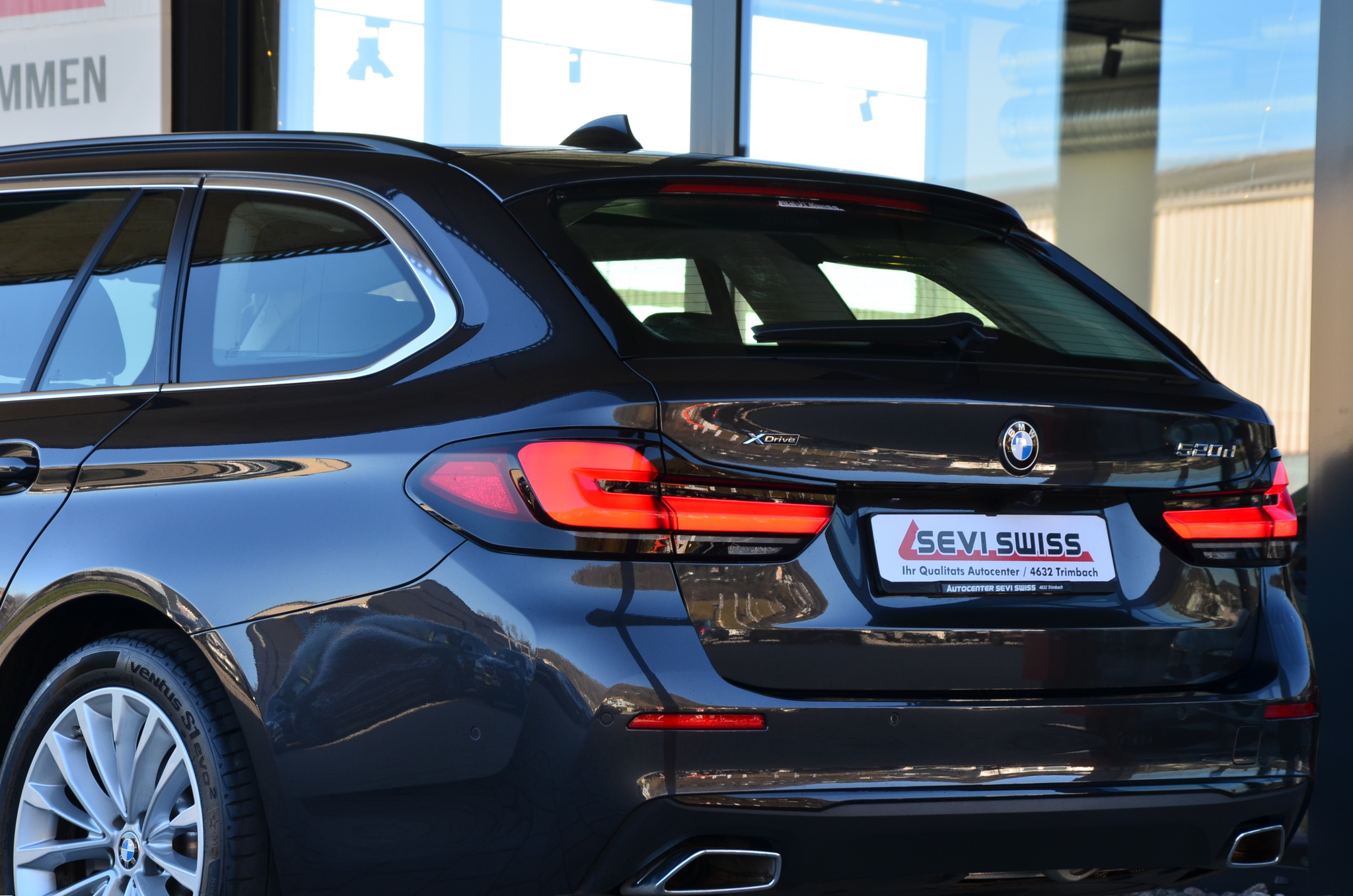 listing desktop thumbnail image 7