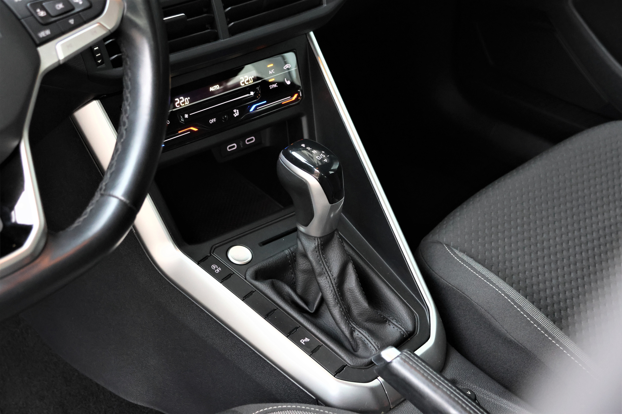 listing desktop thumbnail image 9