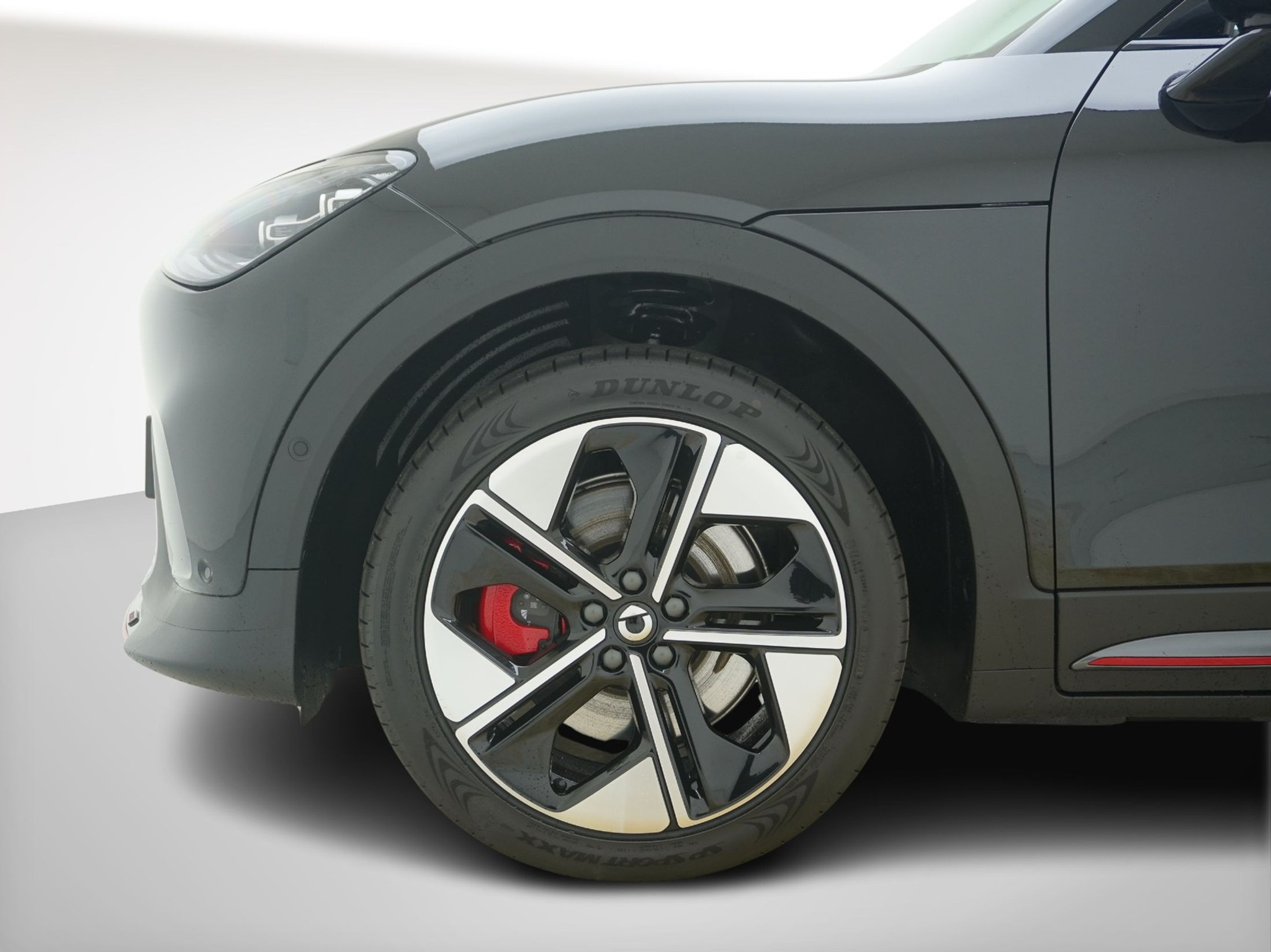 listing desktop thumbnail image 8