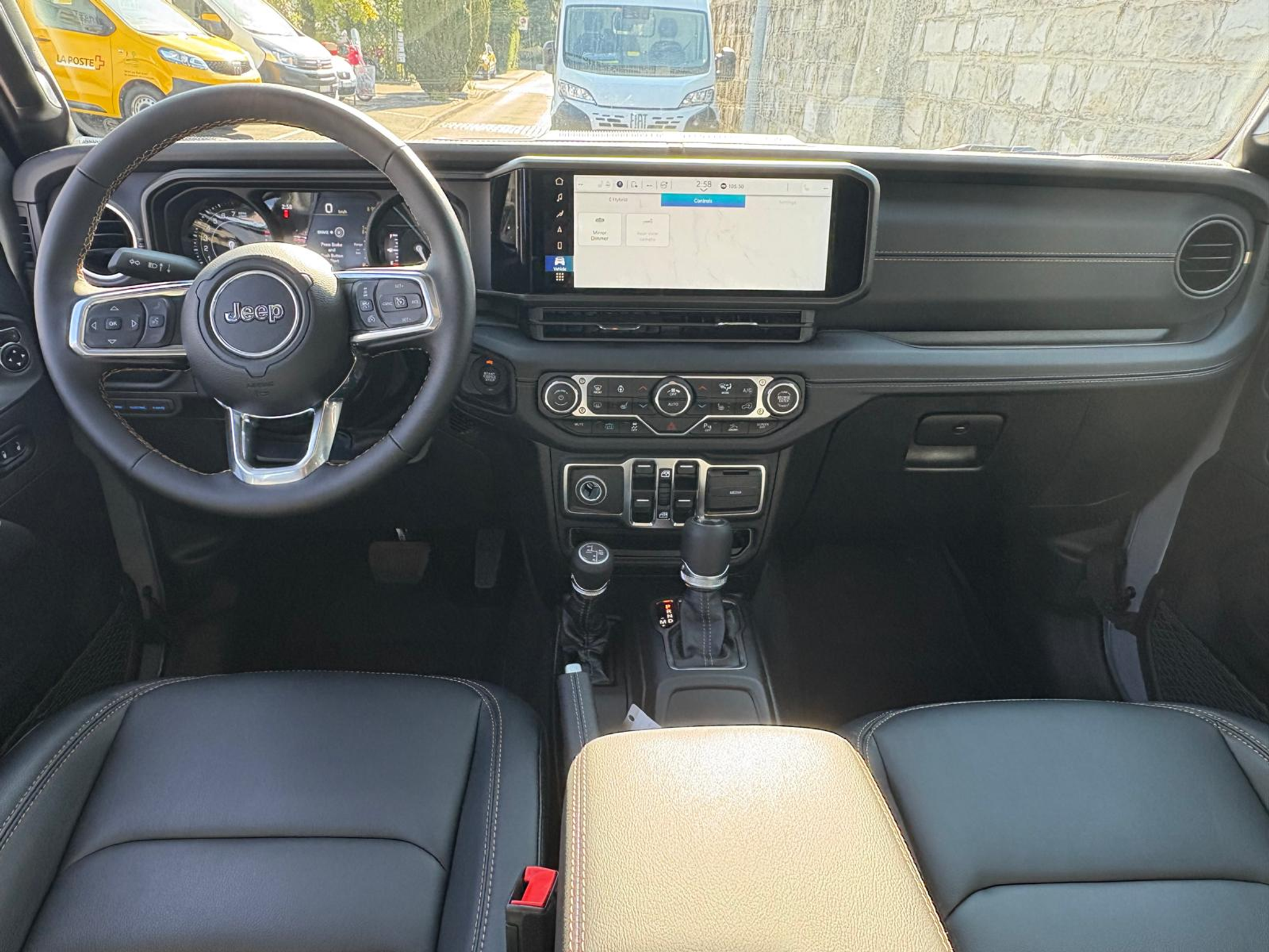 listing desktop thumbnail image 11