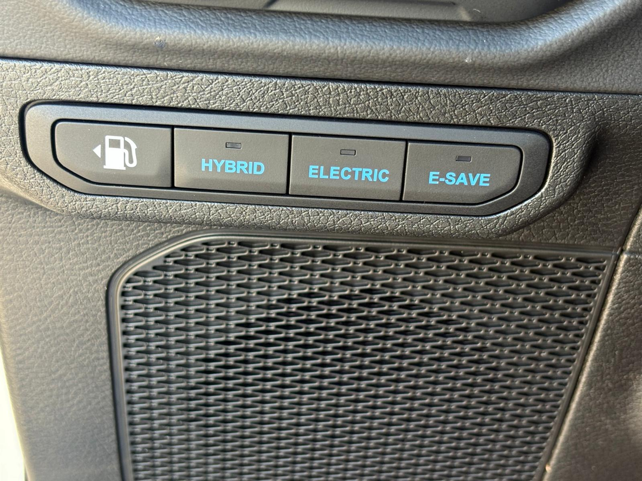 listing desktop thumbnail image 15