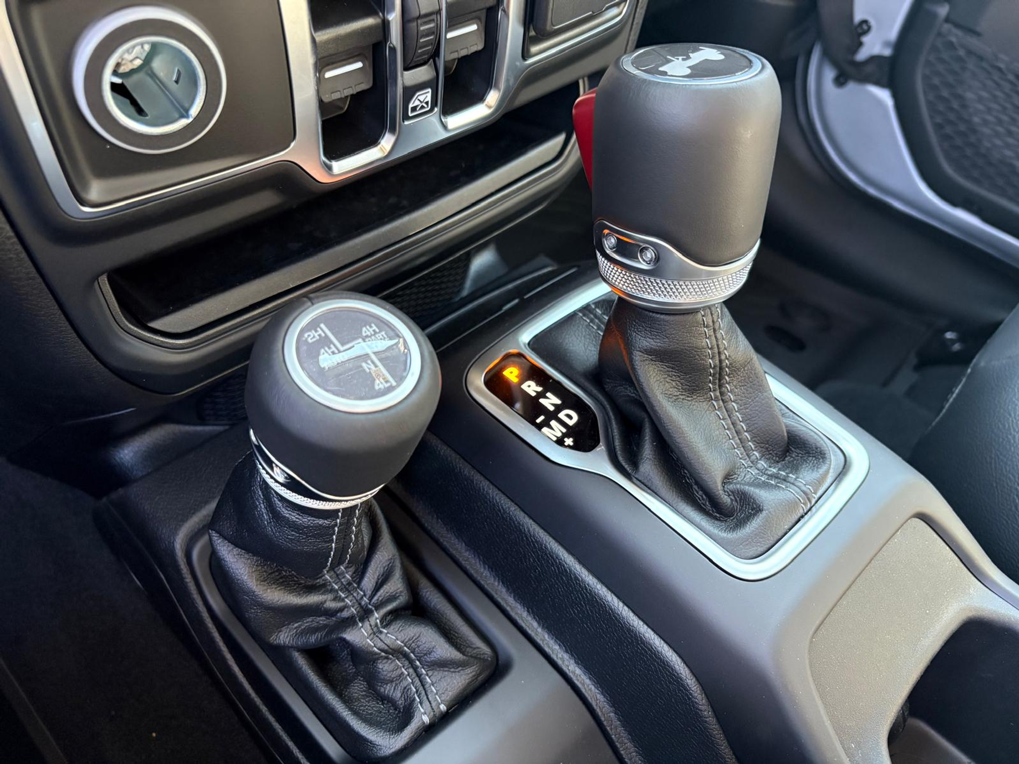 listing desktop thumbnail image 14