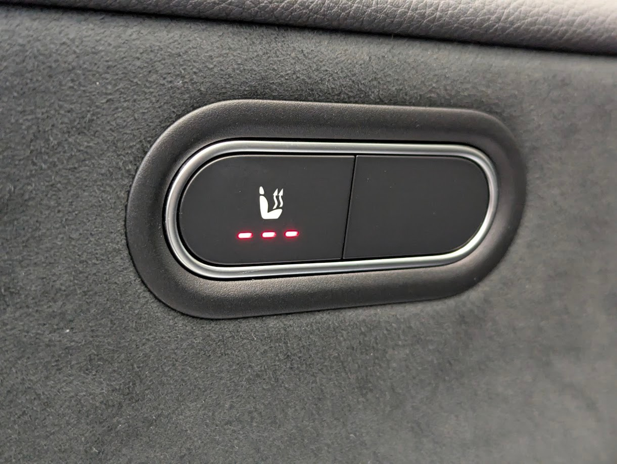 listing desktop thumbnail image 4