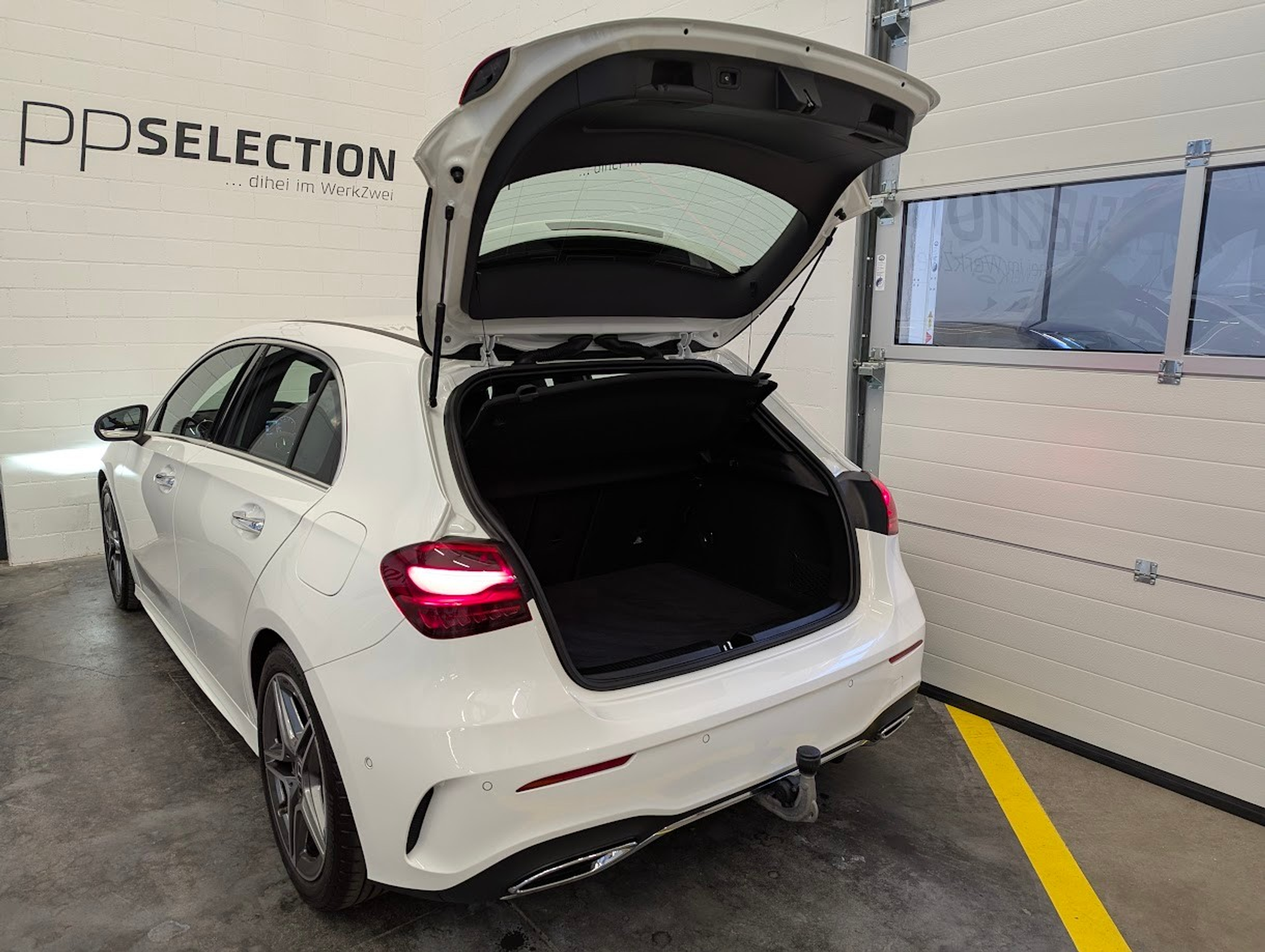 listing desktop thumbnail image 28